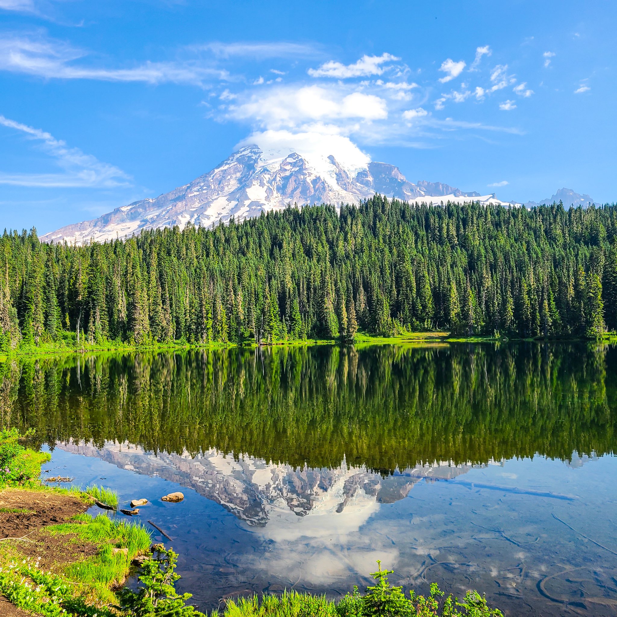 MT RAINIER MIRROR LAKE