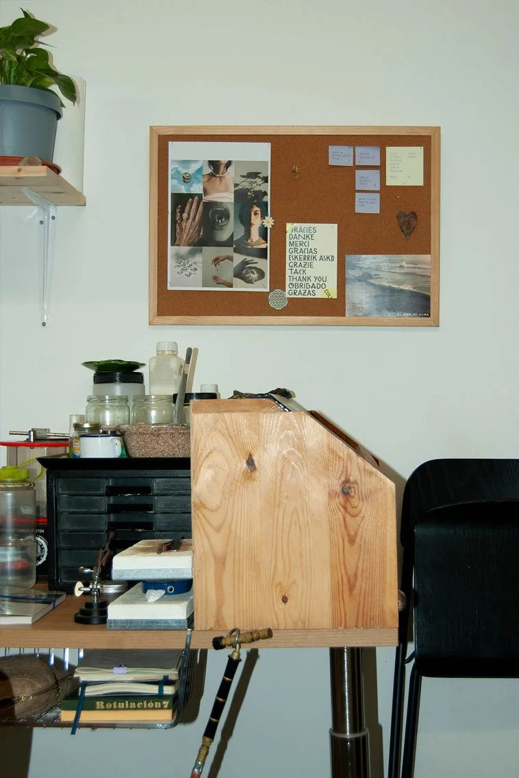 blackwalnut-about-1.jpg
