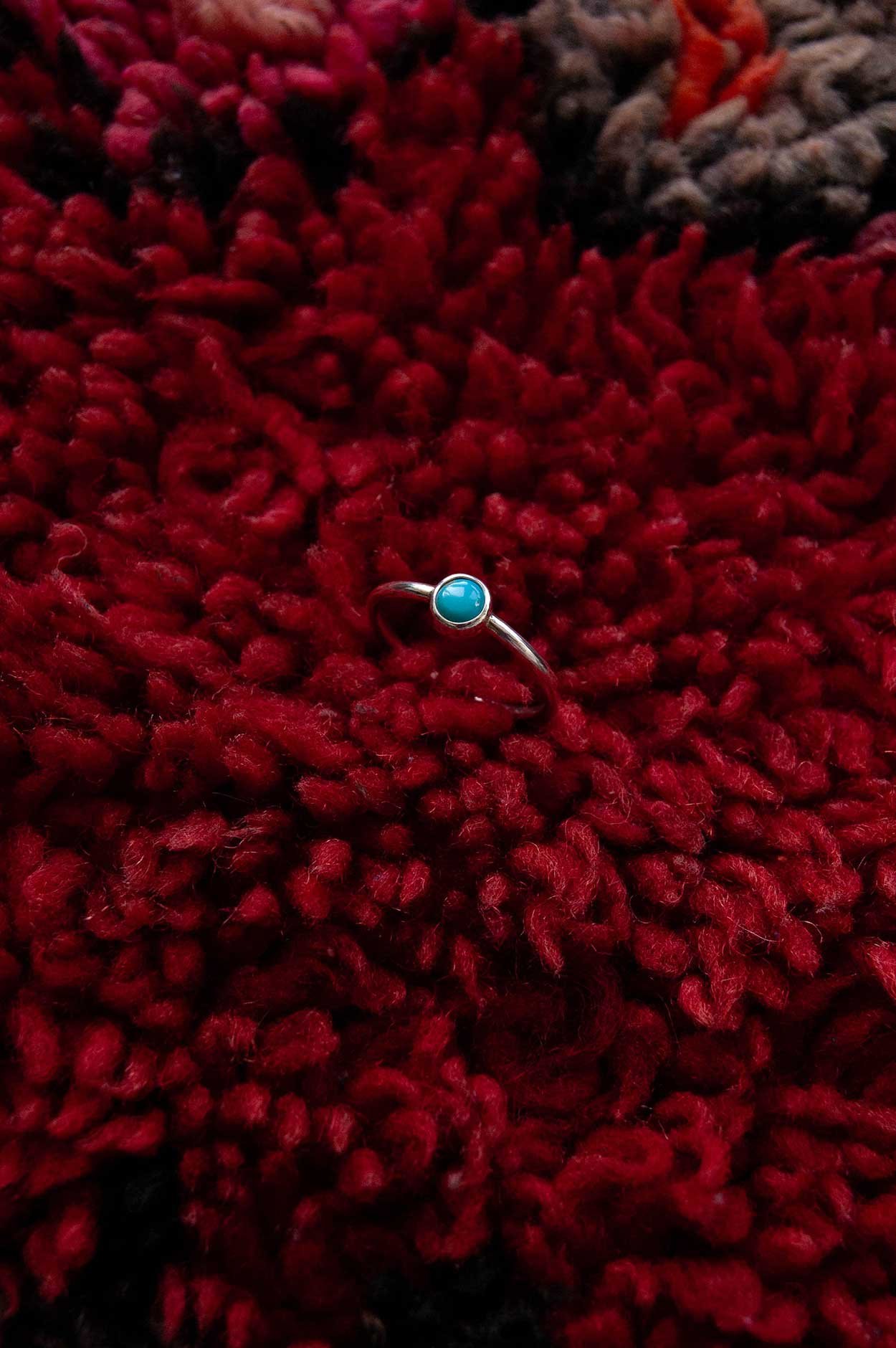 anillo con turquesa