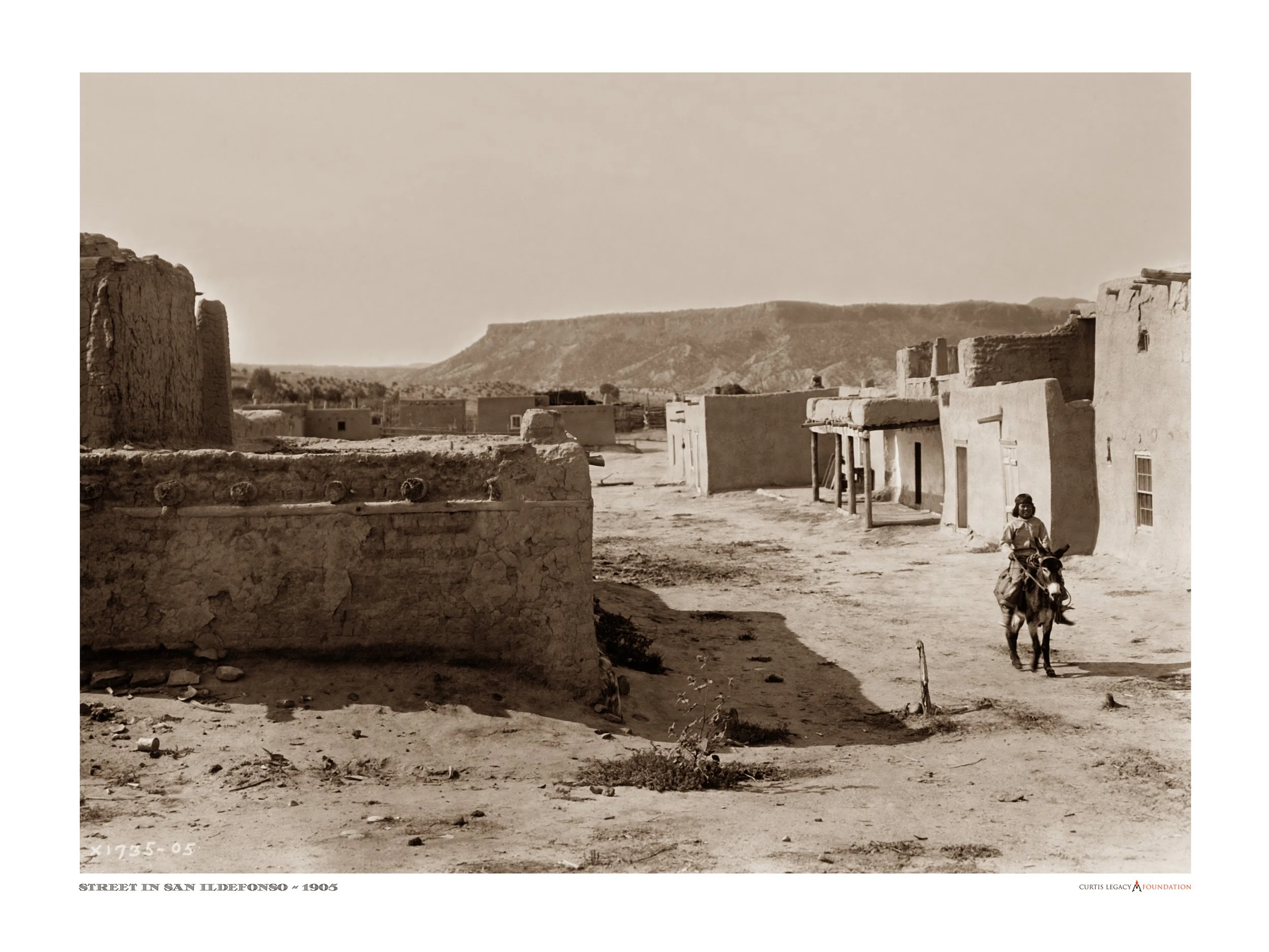 Street in San Ildefonso 1905.jpg