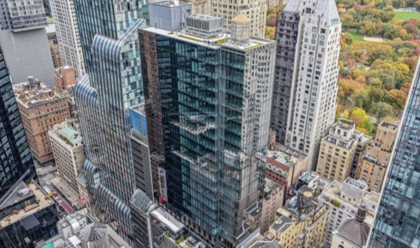 Exclusive Office Landmark | Central Park Front Row: Elevate Your Business Experience