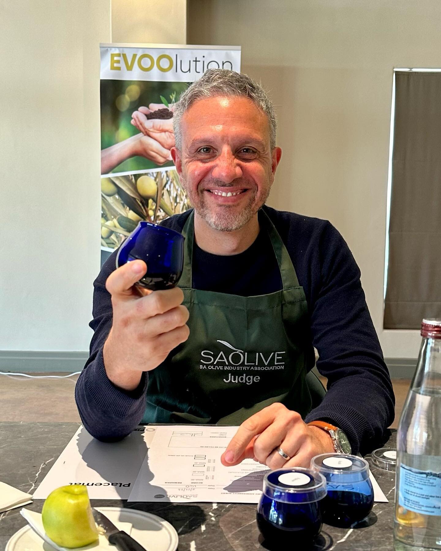 Immensely honoured and grateful to have been chosen as one of two international tasters for the 2023 @saoliveindustry awards. 

As part of a distinguished panel we spent five intense days on blind and double-blind tastings, striving to highlight the 
