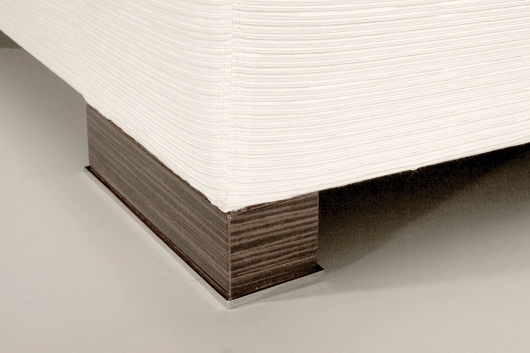 Nolita-Sofa-02.01-alt.jpg