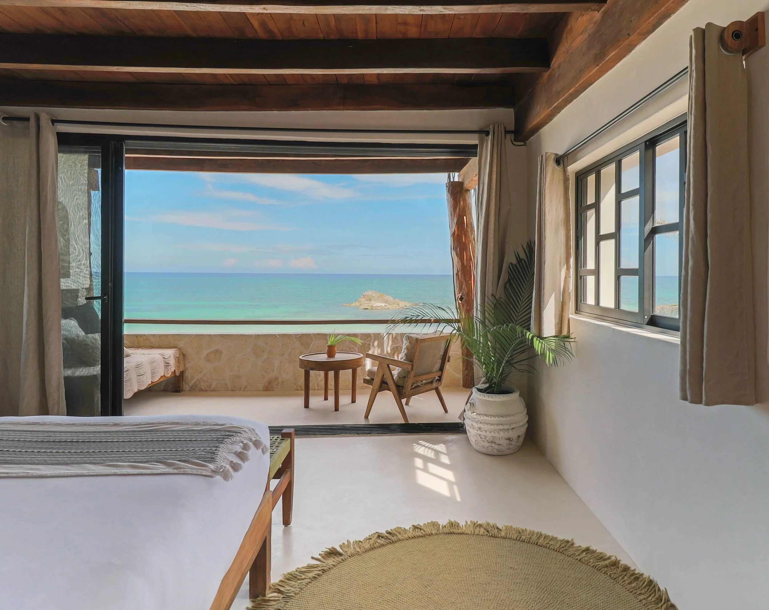 Beachfront-Room.jpg