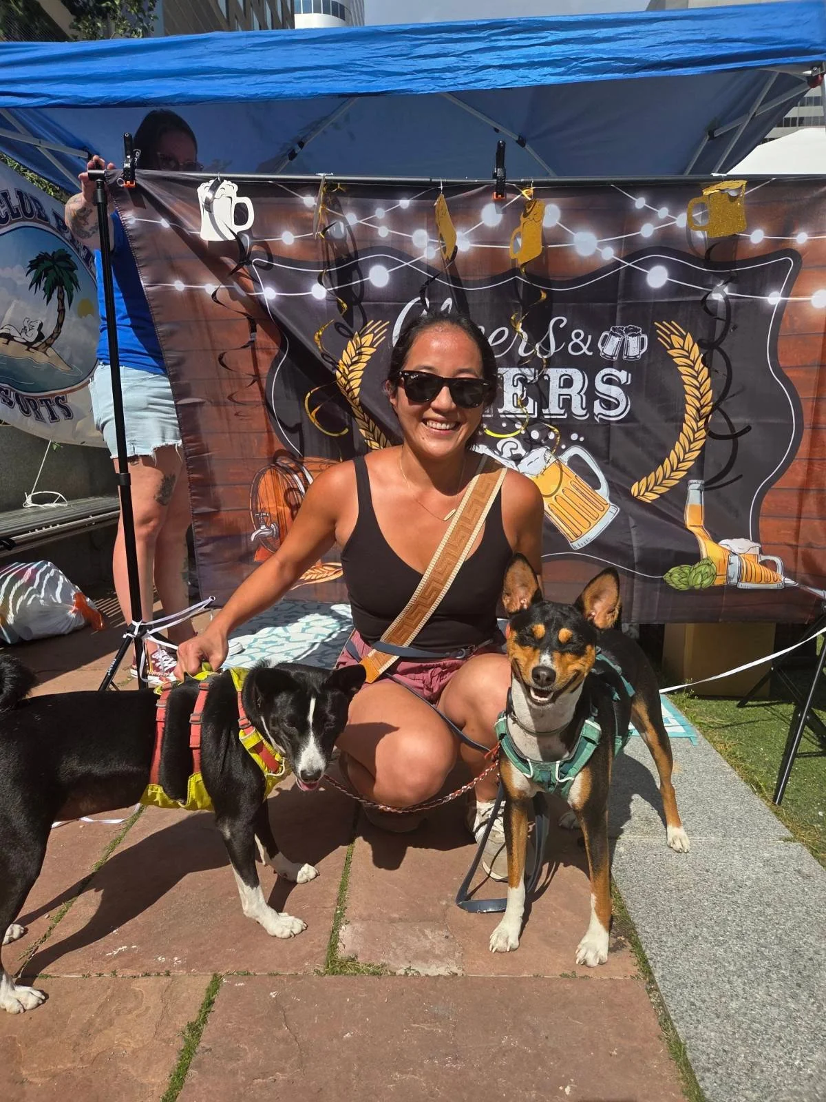 New friends at Pups & Pints.