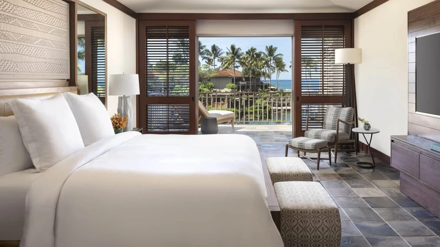 Ocean-View Deluxe Room, The Four Seasons Hualalai
