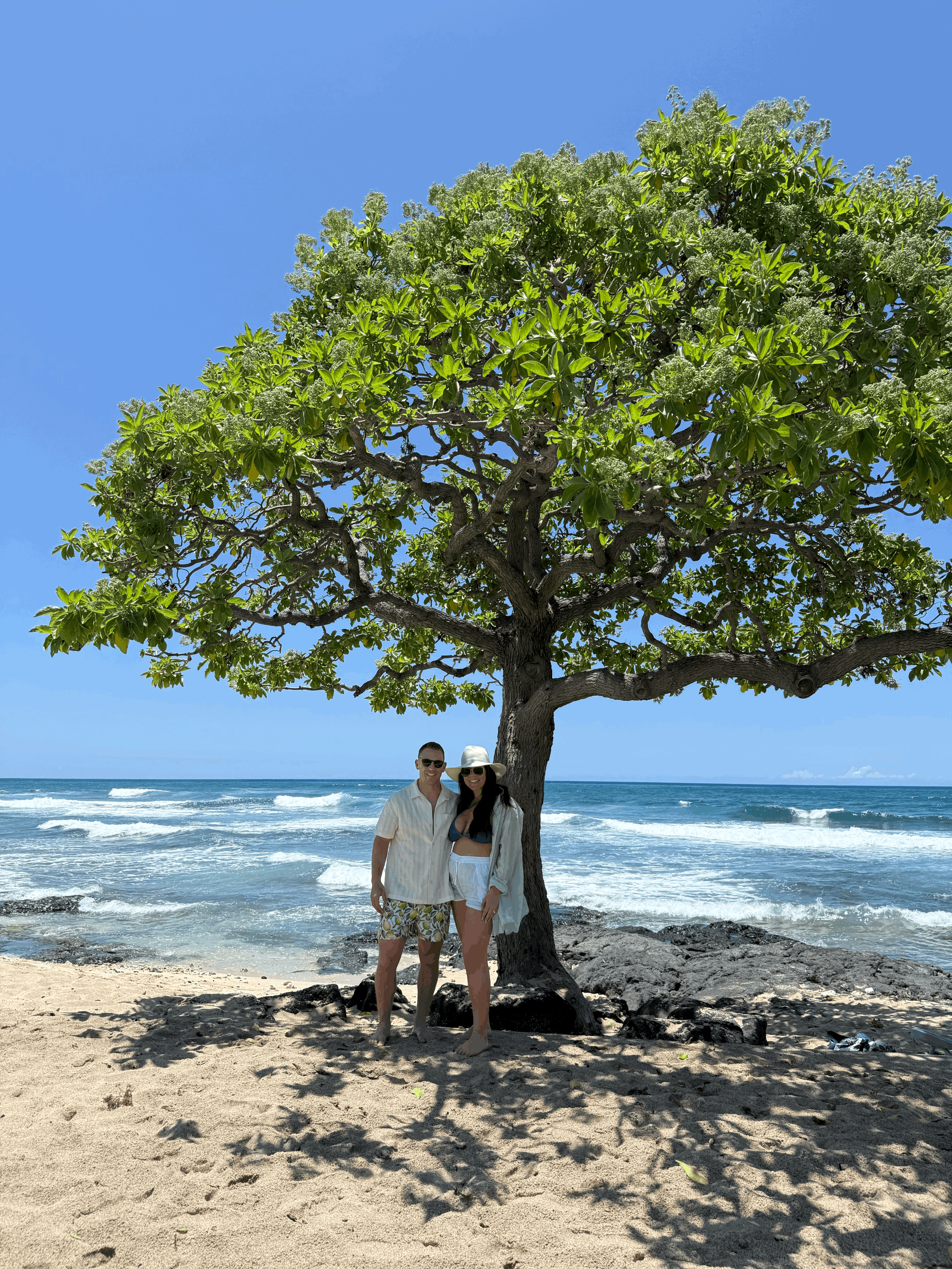 Differences between the Four Seasons Hualalai &amp; Kona Village Rosewood 
