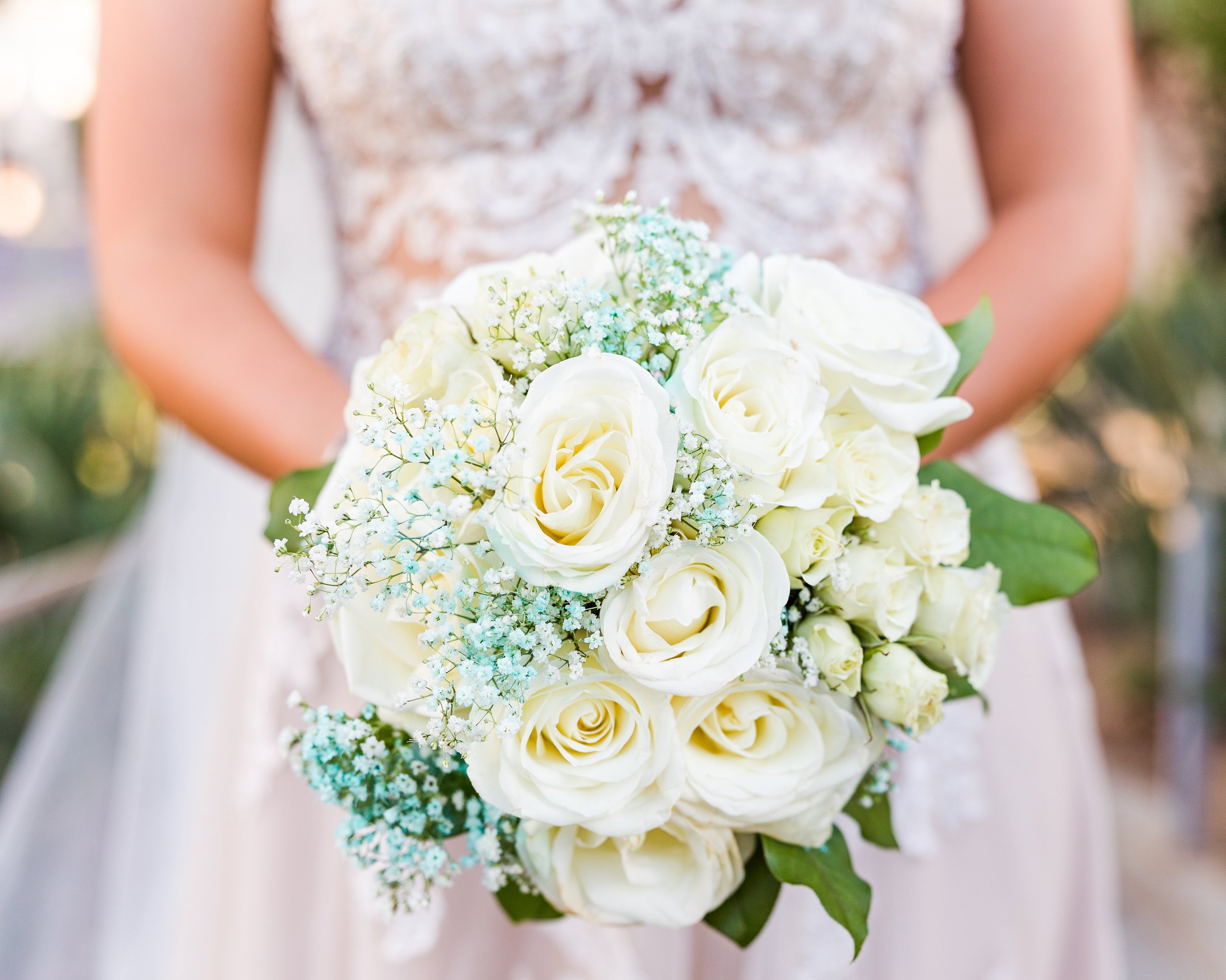 flower bouquet white roses