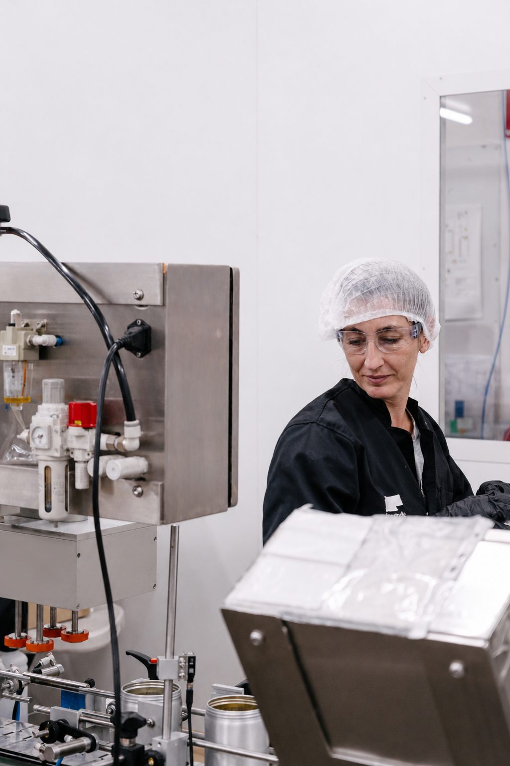 Imaginelle Contract Manufacturer Waterless and Solid Format production room