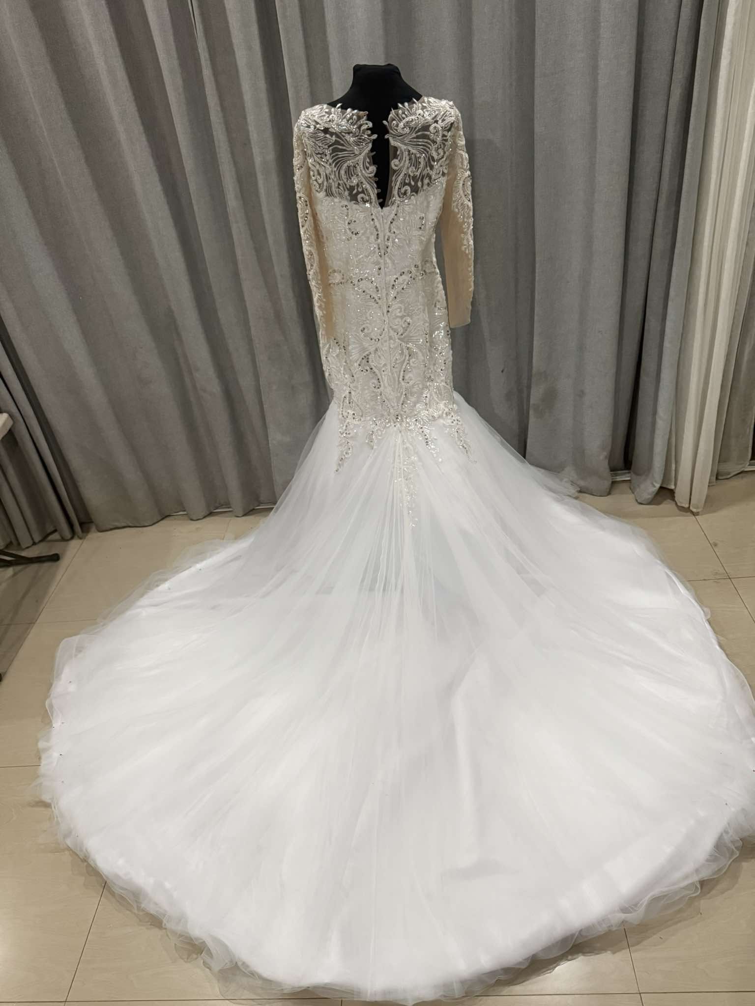 Mermaid Wedding Dress (11).jpg