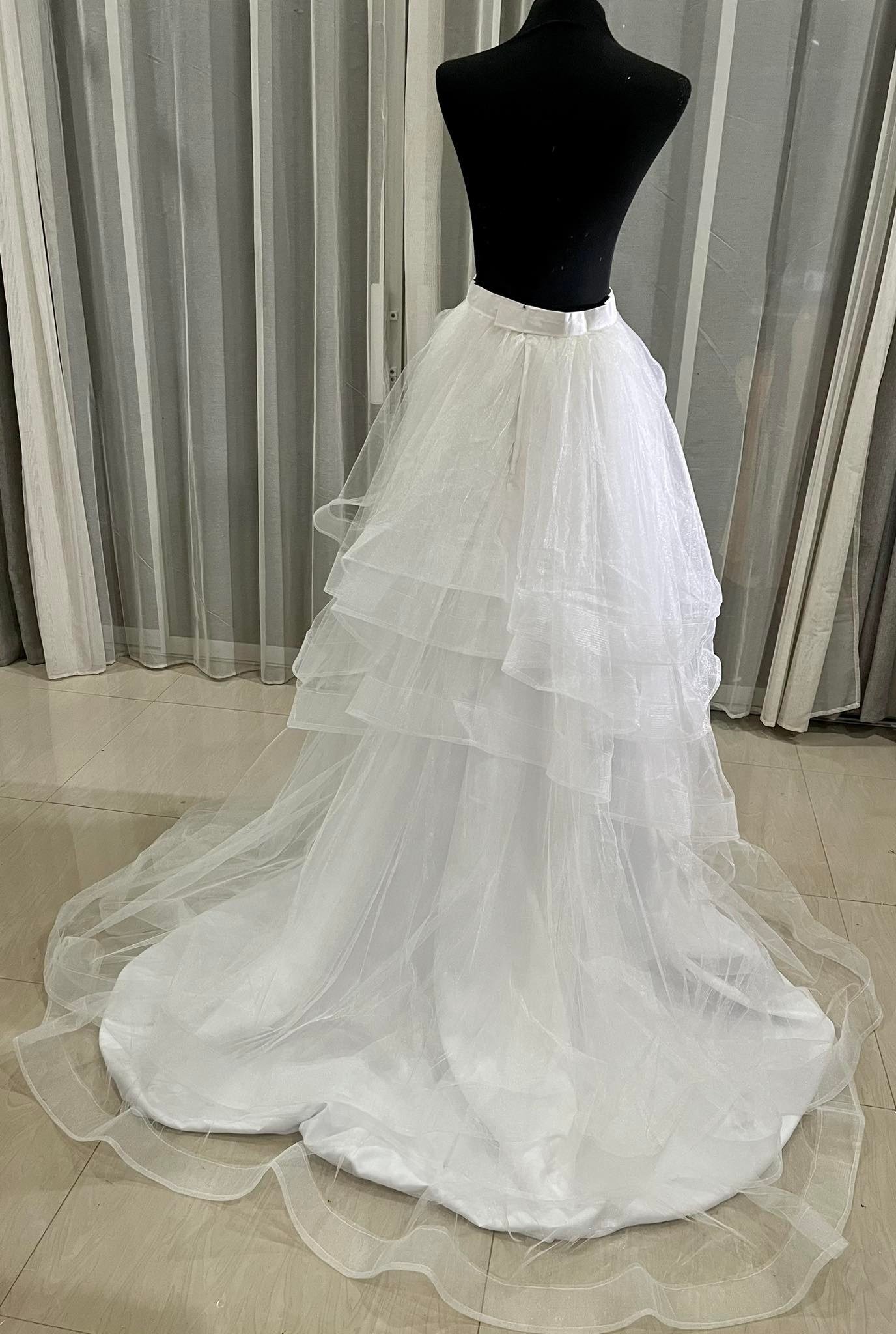 custom-wedding-overskirt-australia-detachable-tiered-ruffle-tulle-train-matching-veil (41).jpg