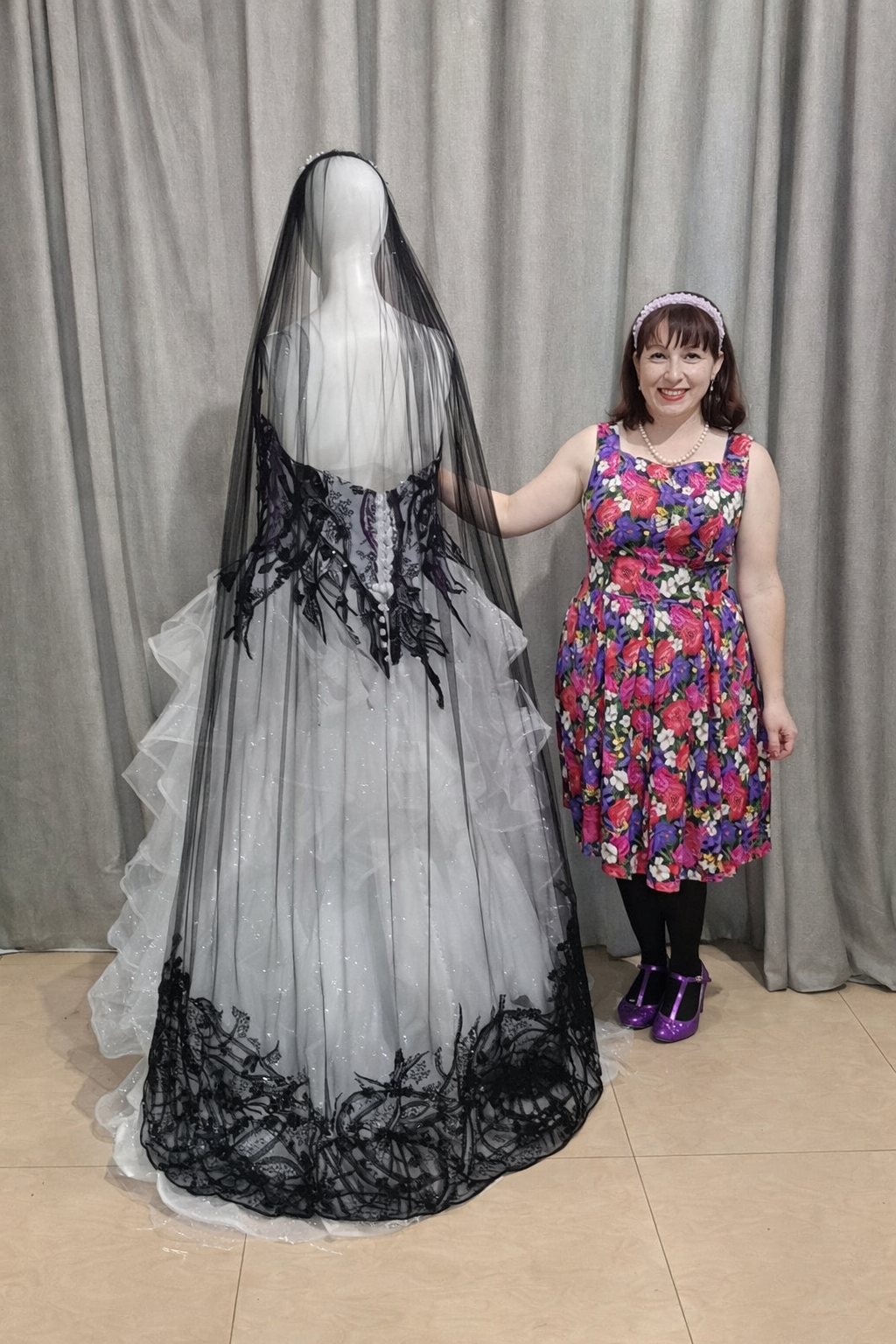 Black and white dress.png