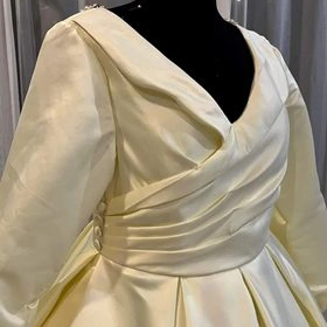 Ivory Princess Wedding Dress Cathedral Train With Pearl Back ,Sleeves, With Matching Pearl Veil and Pockets  (39) - Copy.jpg