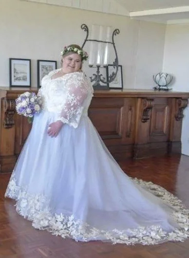 Order 205 Lace Sparkle Ballgown Wedding Dress Sydney Starlight For Bride Caitie From Sydney