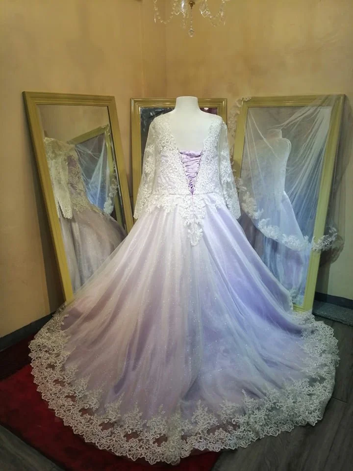 lavenerandwhiteweddingdress A BRIDE TO BE. DARE TO BE DIFFERENT lavenerandwhiteweddingdress A BRIDE TO BE. DARE TO BE DIFFERENT