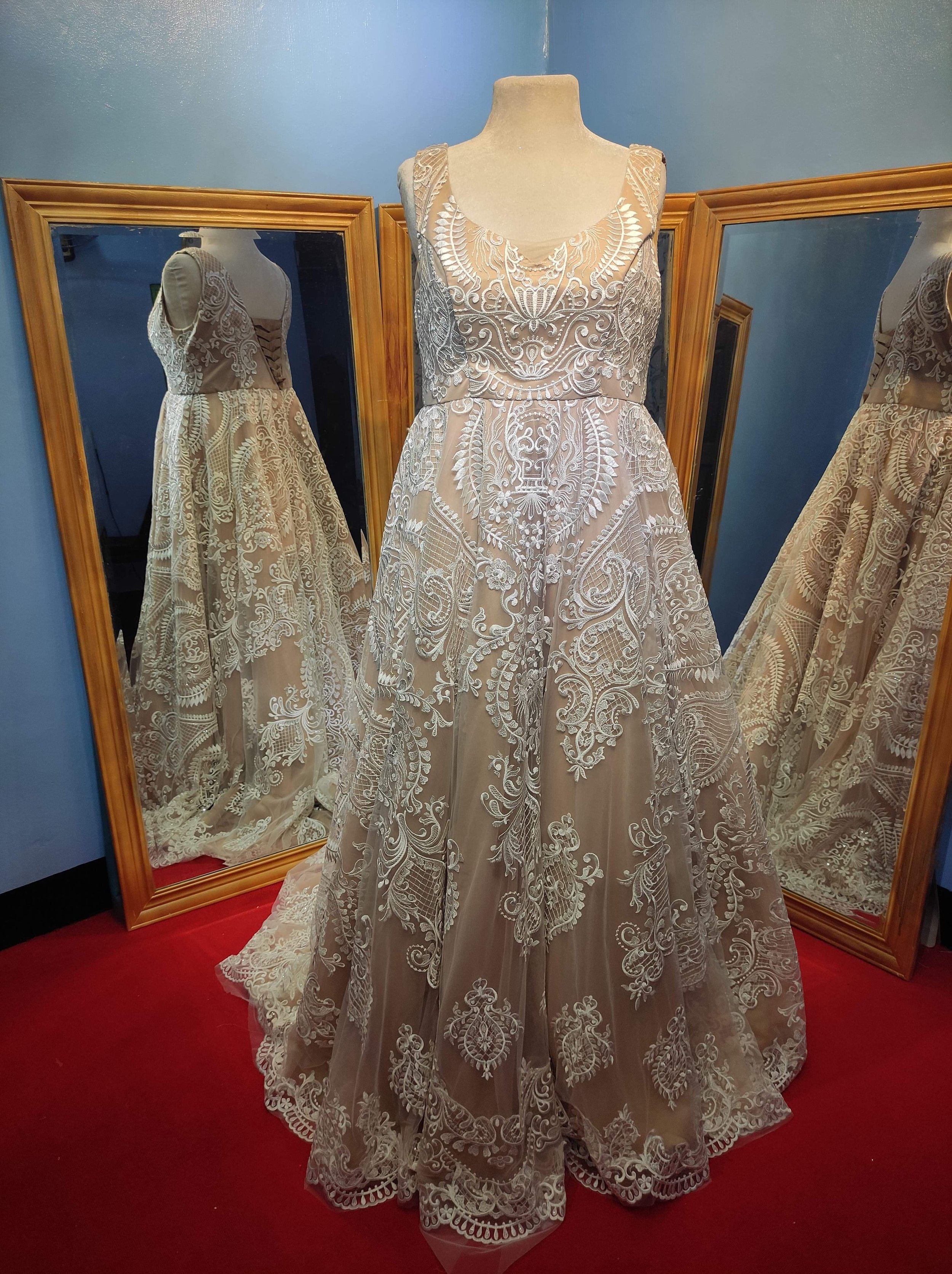 Boho Lace Wedding Dress (1).jpeg