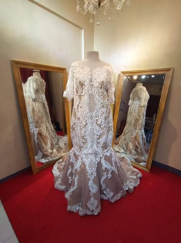 chinese dress ladies Amazon.com: CAZSXIS Rose Lace Wedding Dresses for Bride Mermaid Bridal Gowns  for Wedding White Spaghetti Straps Beach 0 : Clothing, Shoes & Jewelry main image 1