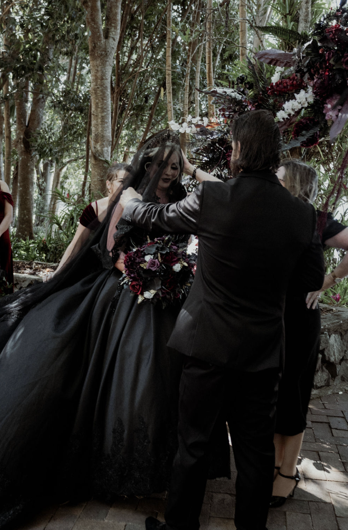 Black Wedding Dress (11).png