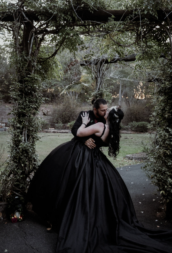 Black Wedding Dress (30).png