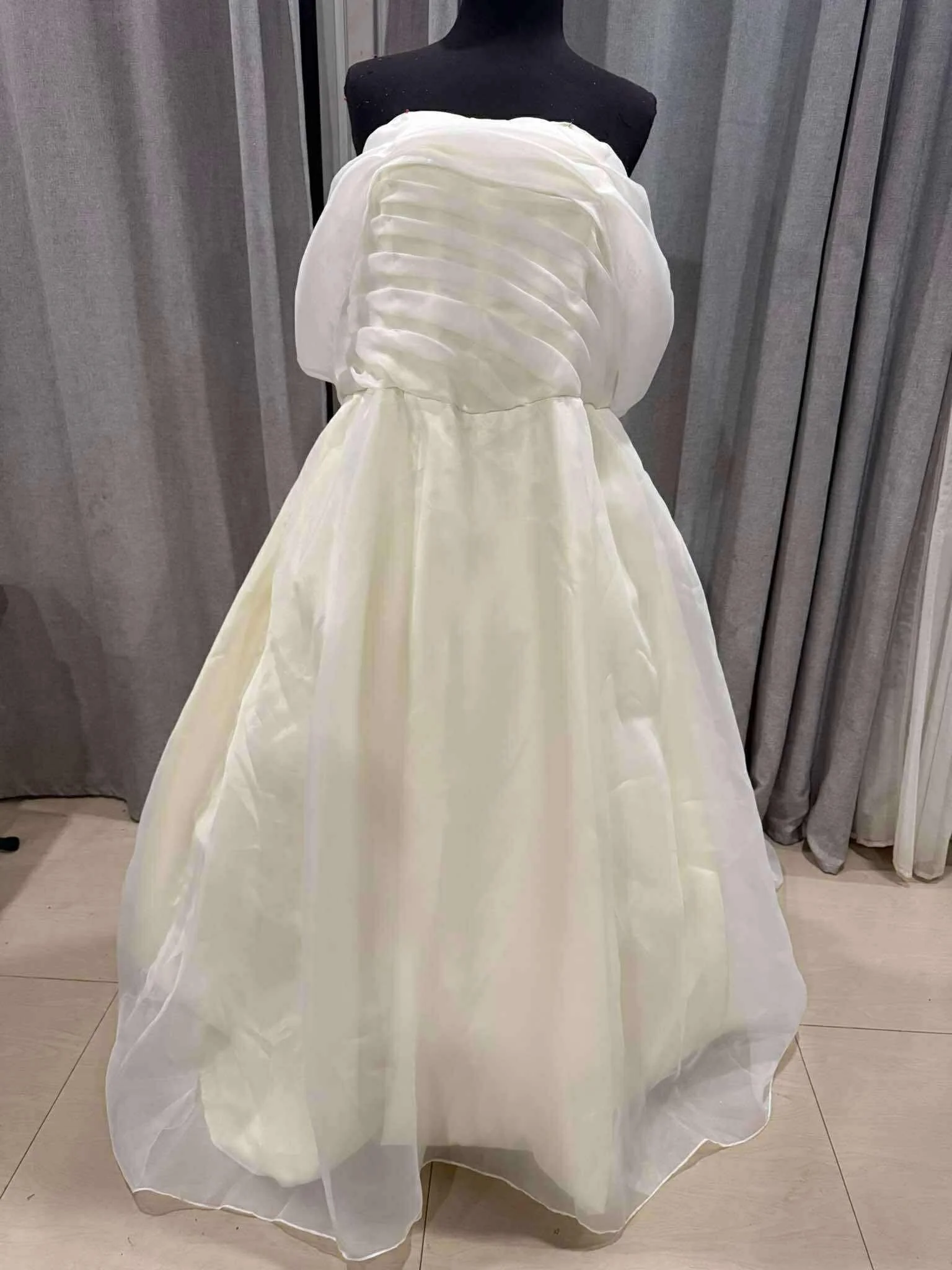 Organza Wedding Dress (6).jpg