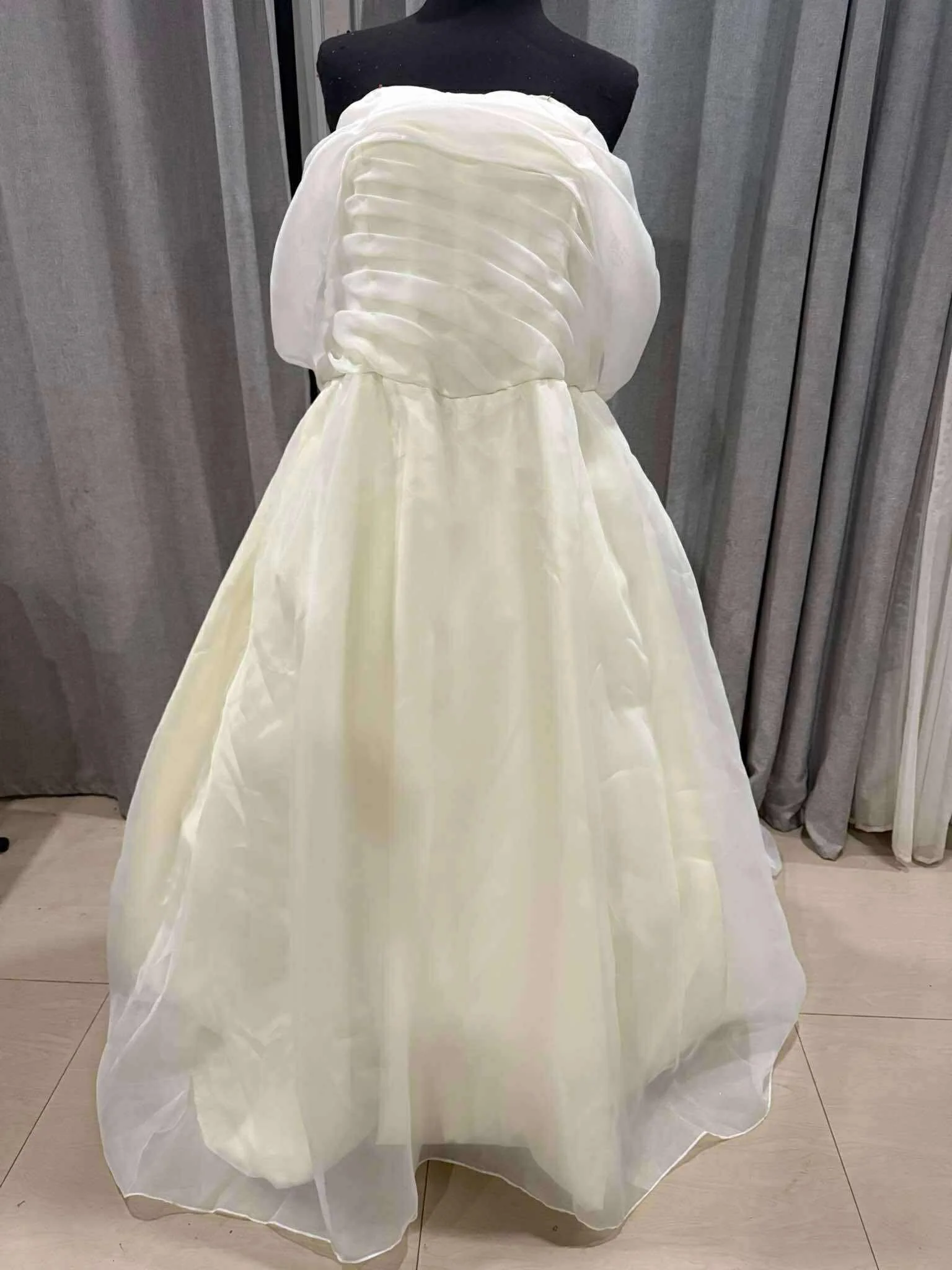 Organza Wedding Dress (11).jpg