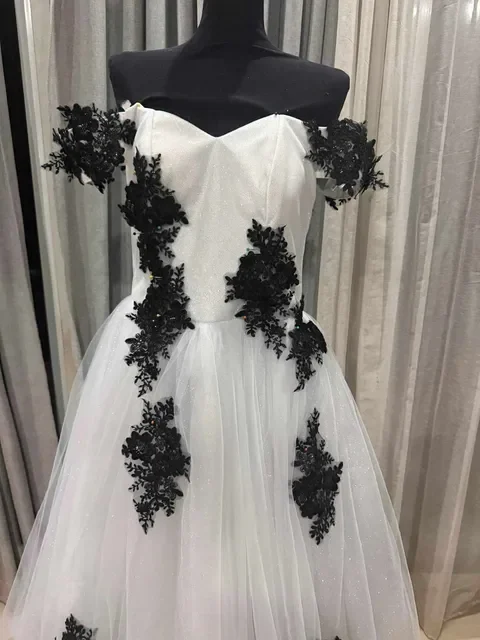 White and Black Wedding Dress (2).webp