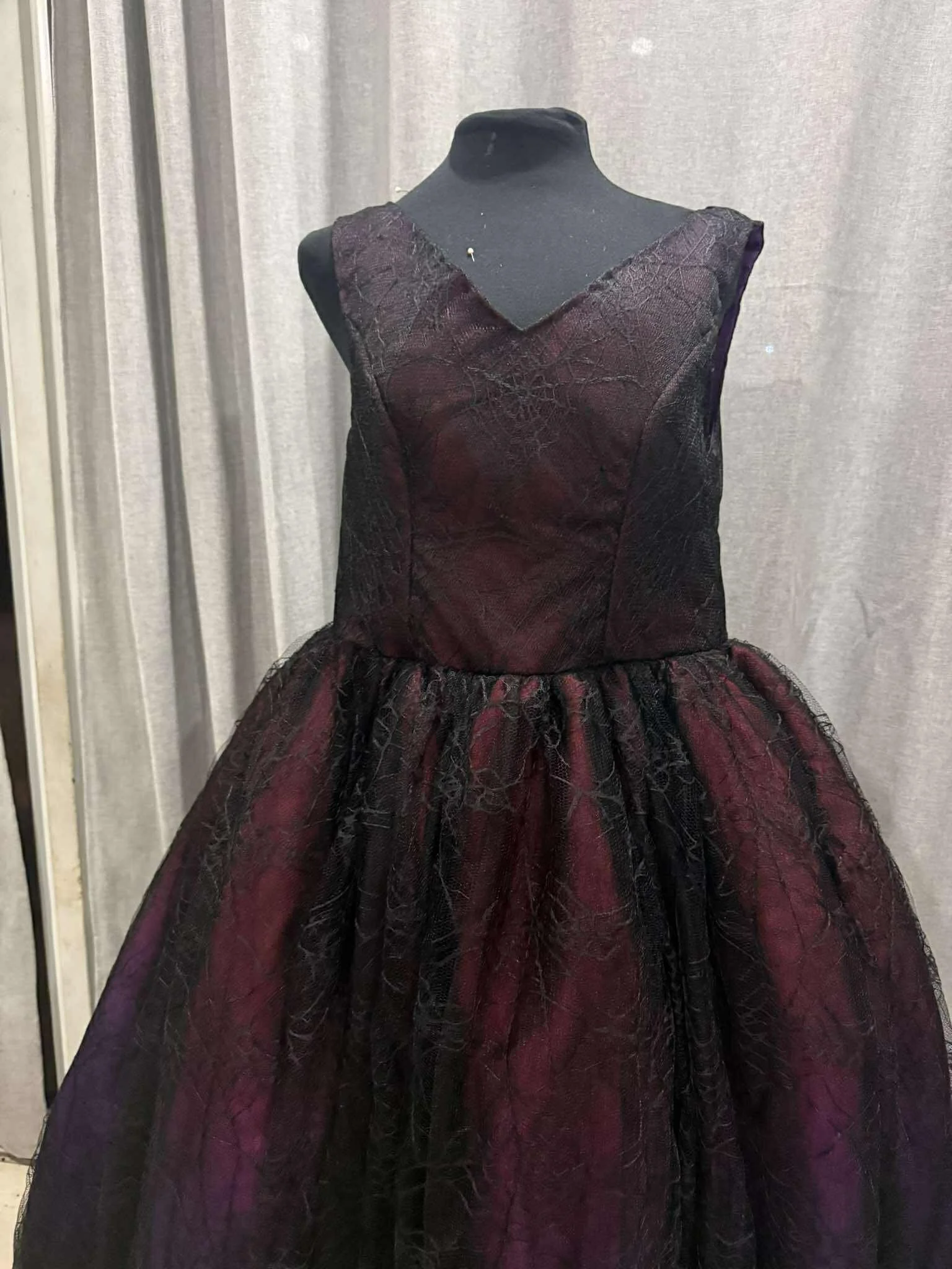 Ombre Gothic Spider Wedding Dress (7).jpg