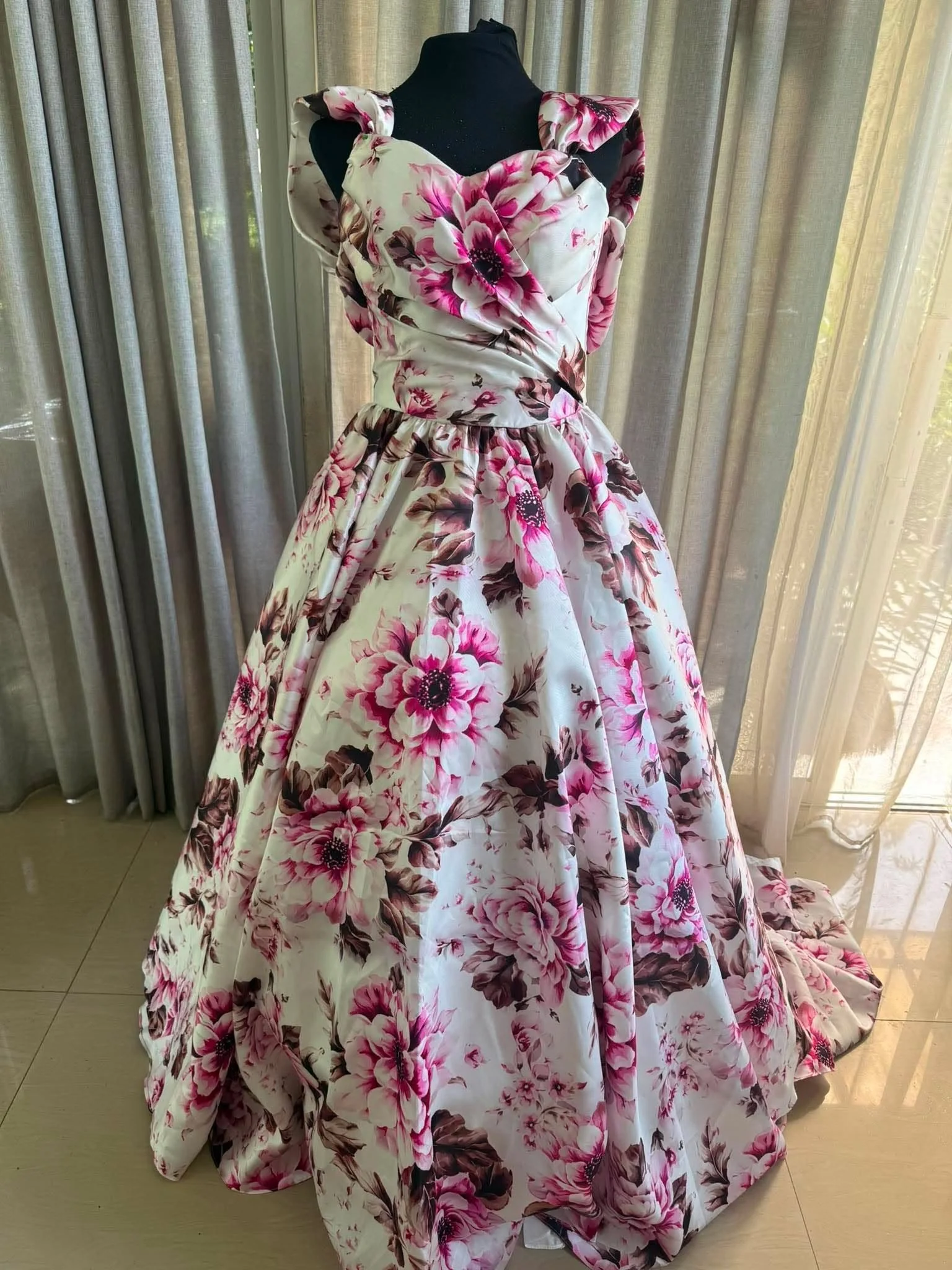 Garden Wedding Dress (5).jpg