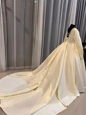 Ivory Princess Wedding Dress Cathedral Train With Pearl Back ,Sleeves, With Matching Pearl Veil and Pockets  (42) - Copy.jpg