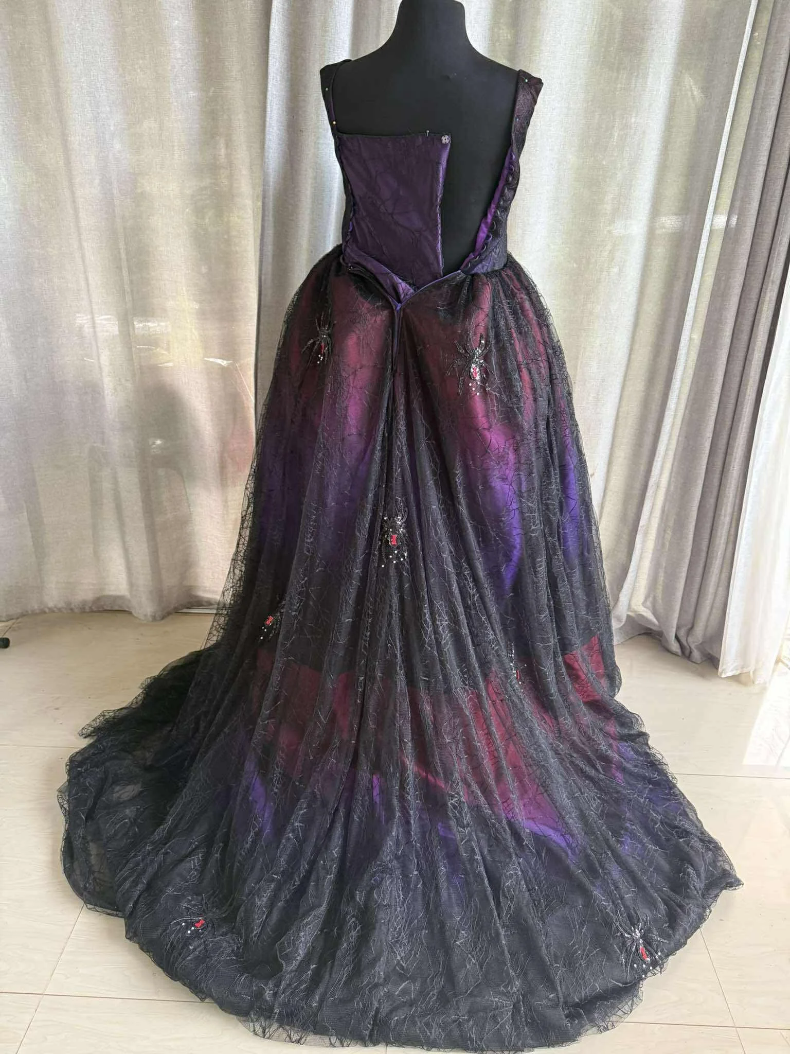 Ombre Gothic Spider Wedding Dress (8).jpg