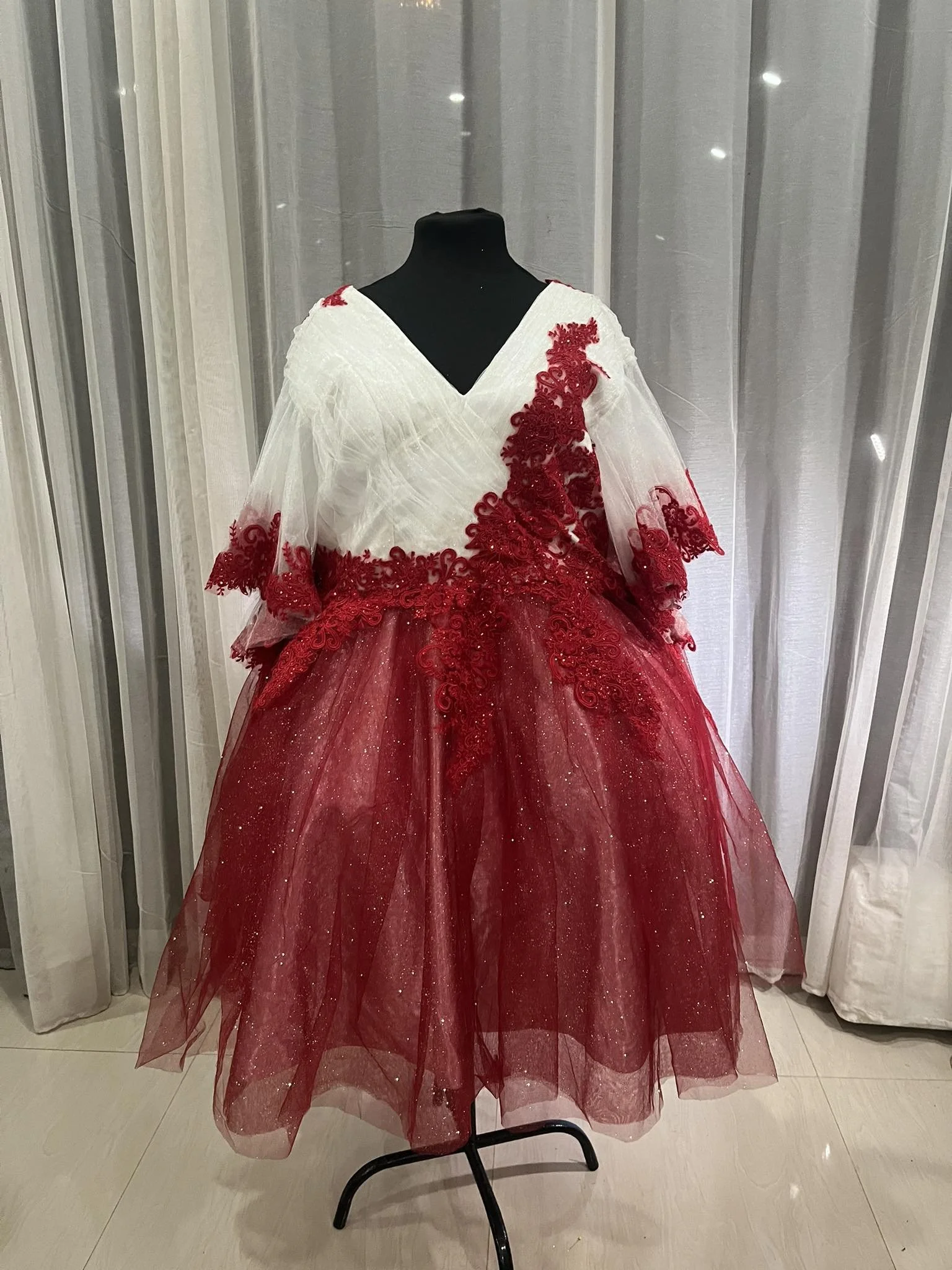 custom-plus-size-wedding-dress-australia-red-and-white-lace-ballgown-with-matching-veil (1).jpg