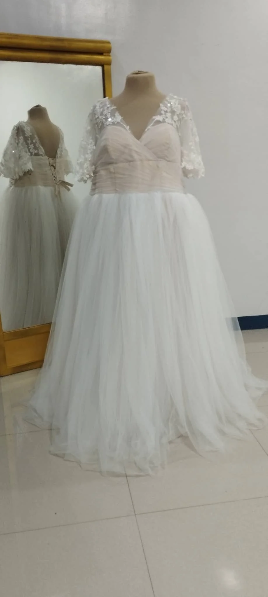 custom-maternity-wedding-dress-australia-plus-size-ivory-tulle-lace-sleeve-a-line (20).jpg