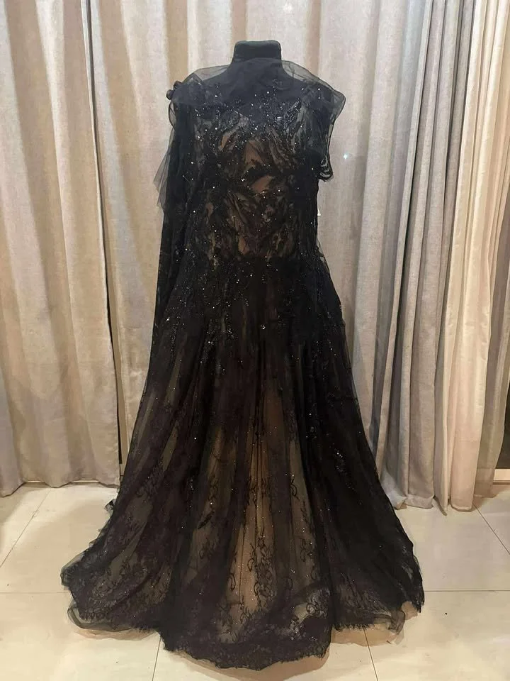 Black and Champagne Weding Dress (32).jpg
