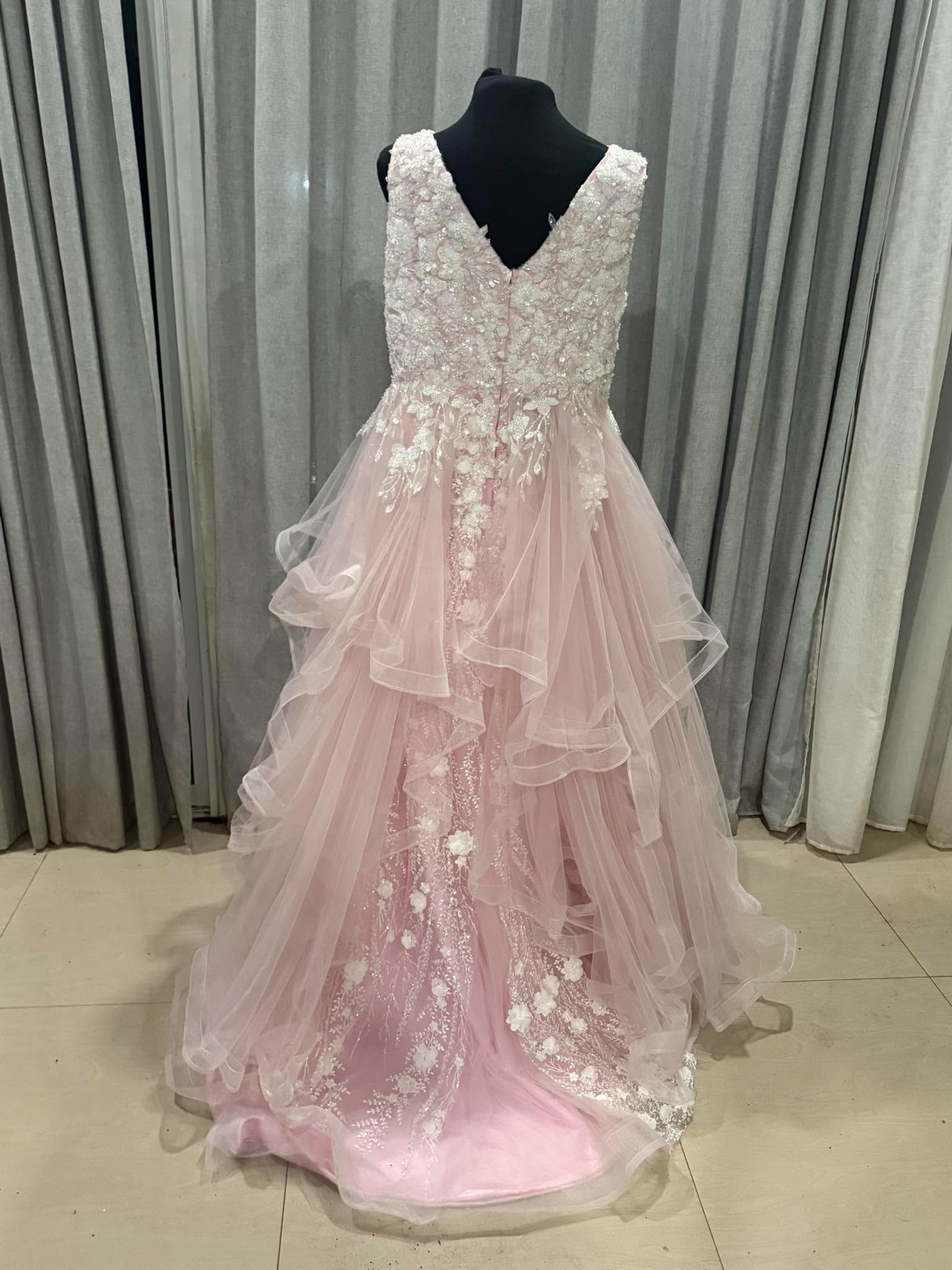 Custom Blush Pink Wedding Dress Australia  Romantic 3D Floral Lace Bridal Gown with Ivory & Blush Tulle Layers (13).jpg