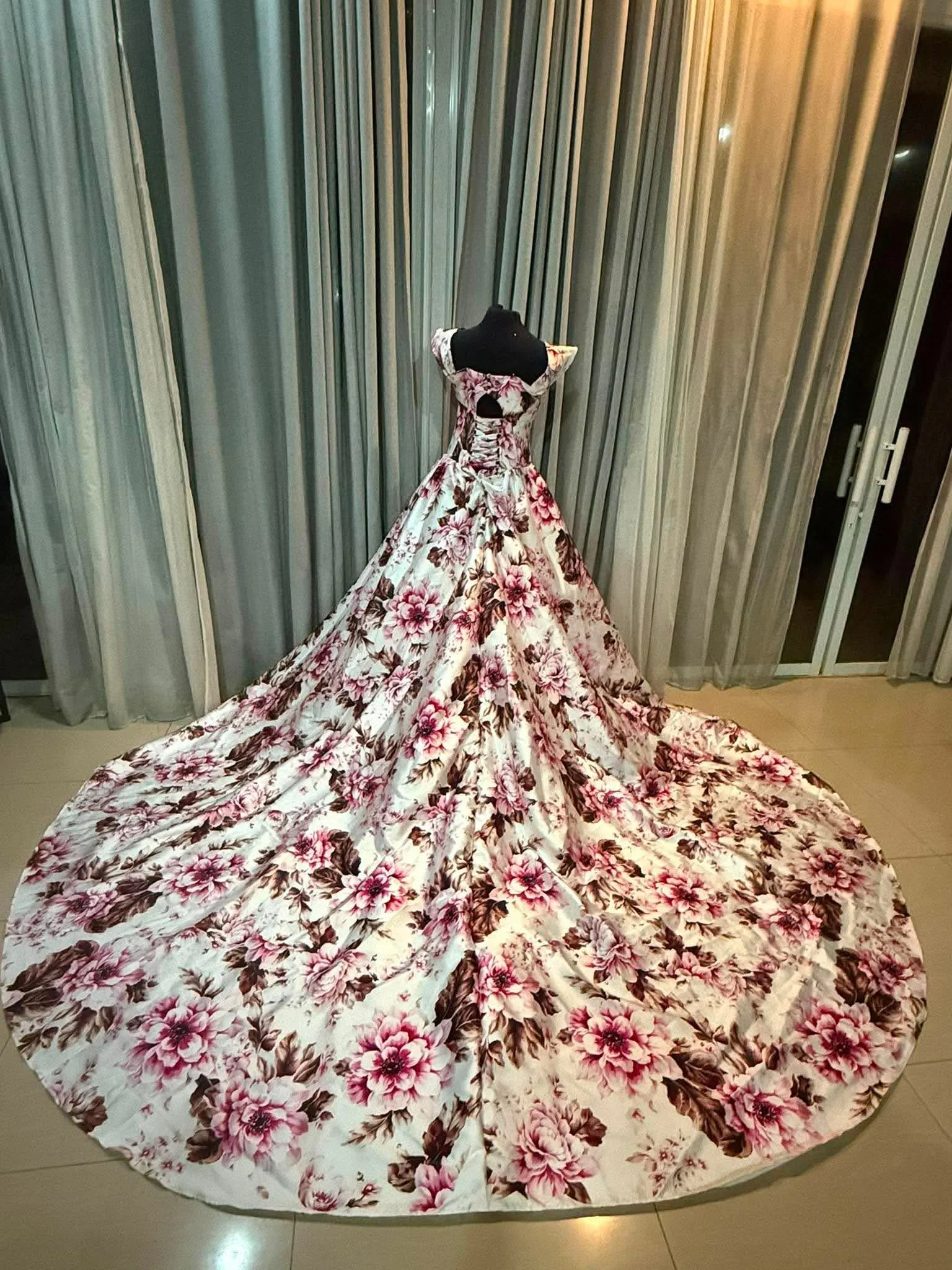 Floral Wedding Dress (16).jpg