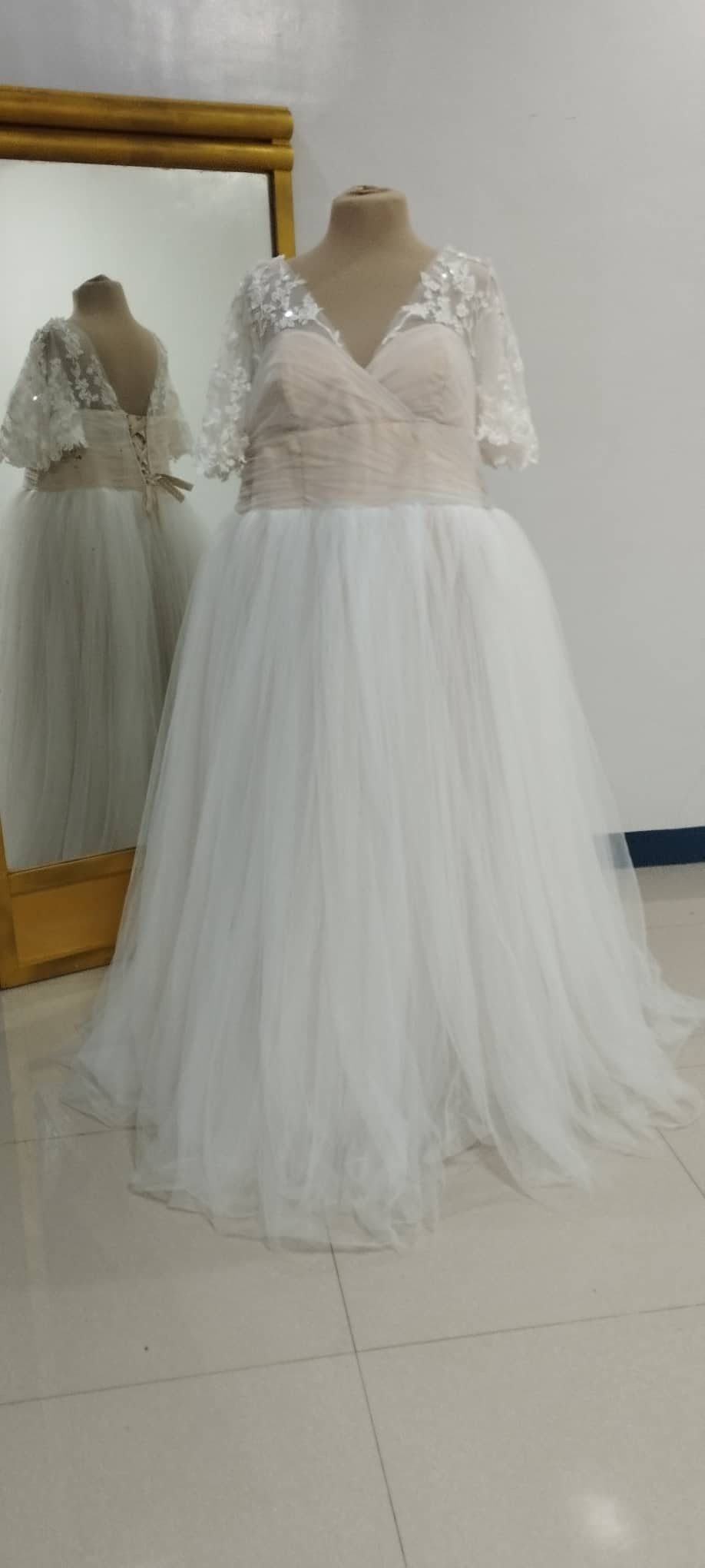custom-maternity-wedding-dress-australia-plus-size-ivory-tulle-lace-sleeve-a-line (21).jpg