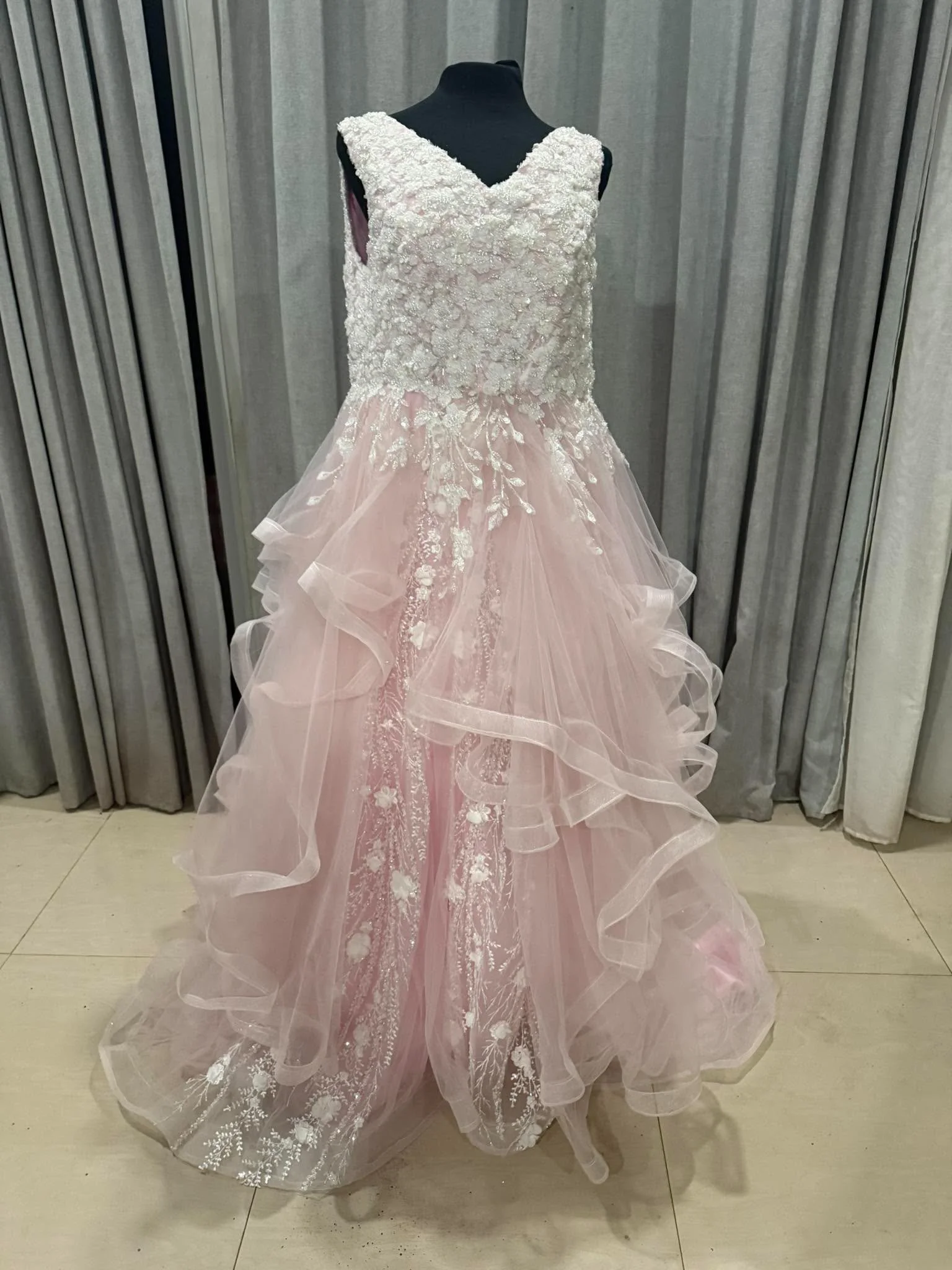 Custom Blush Pink Wedding Dress Australia  Romantic 3D Floral Lace Bridal Gown with Ivory & Blush Tulle Layers (11).jpg