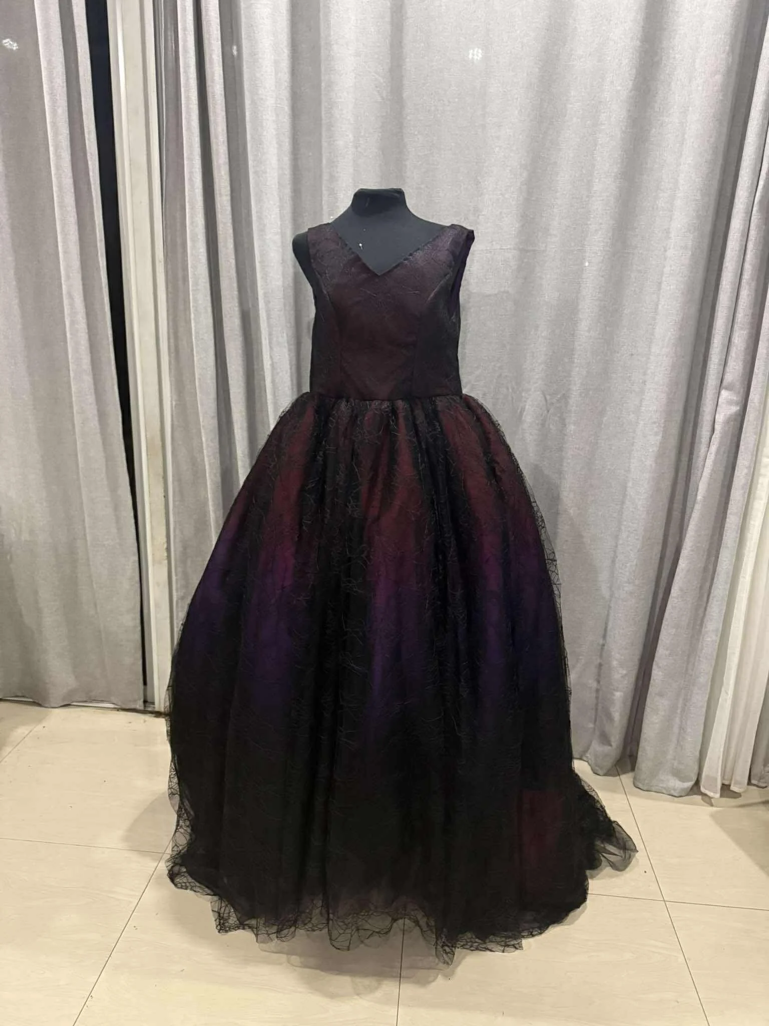 Ombre Gothic Spider Wedding Dress (2).jpg