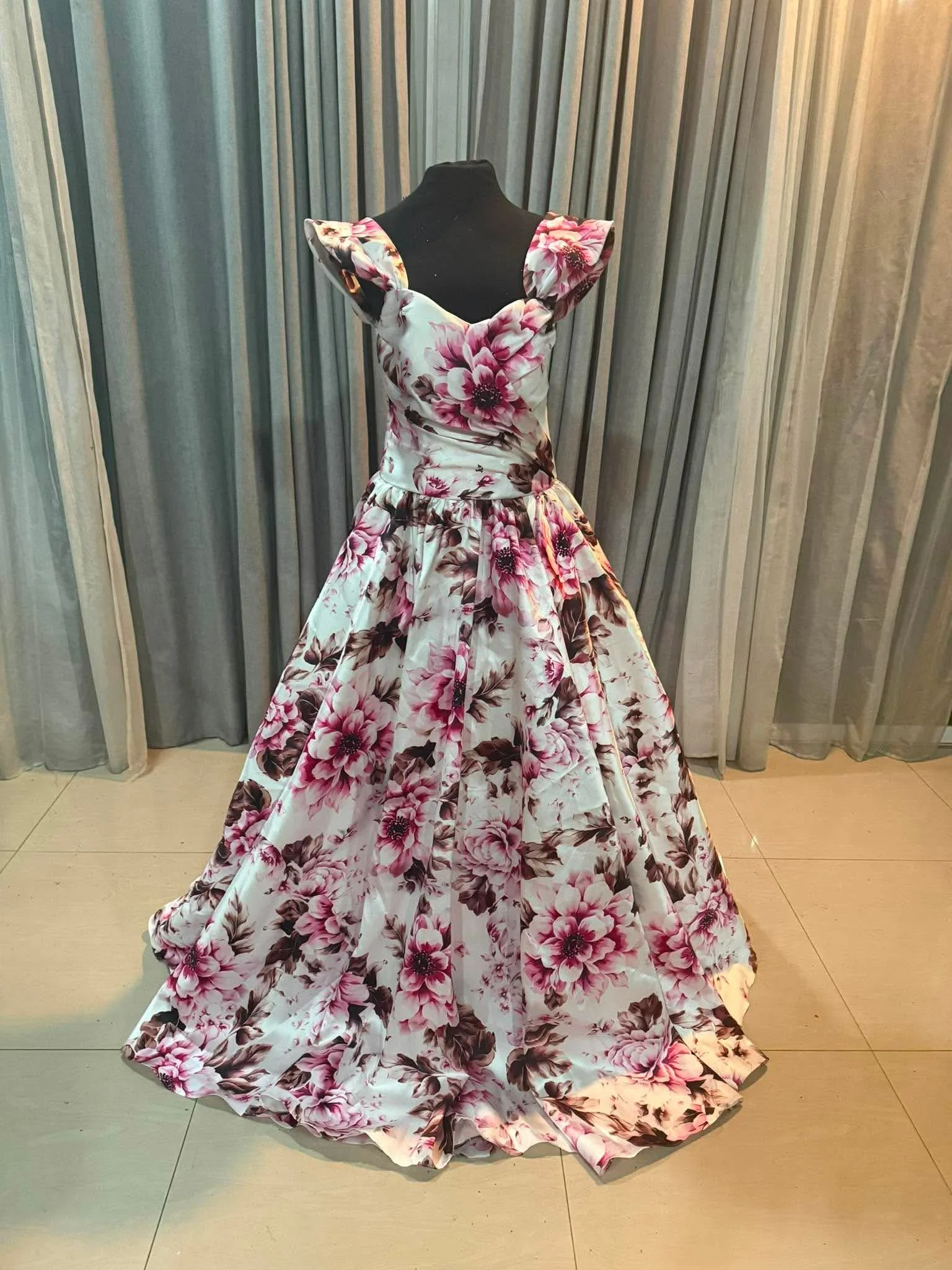 Floral Wedding Dress (17).jpg