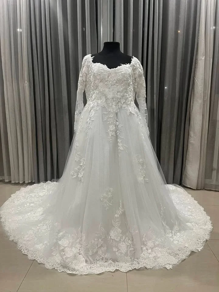 custom-wedding-dress-australia-floral-lace-long-sleeve-ballgown (21).jpg