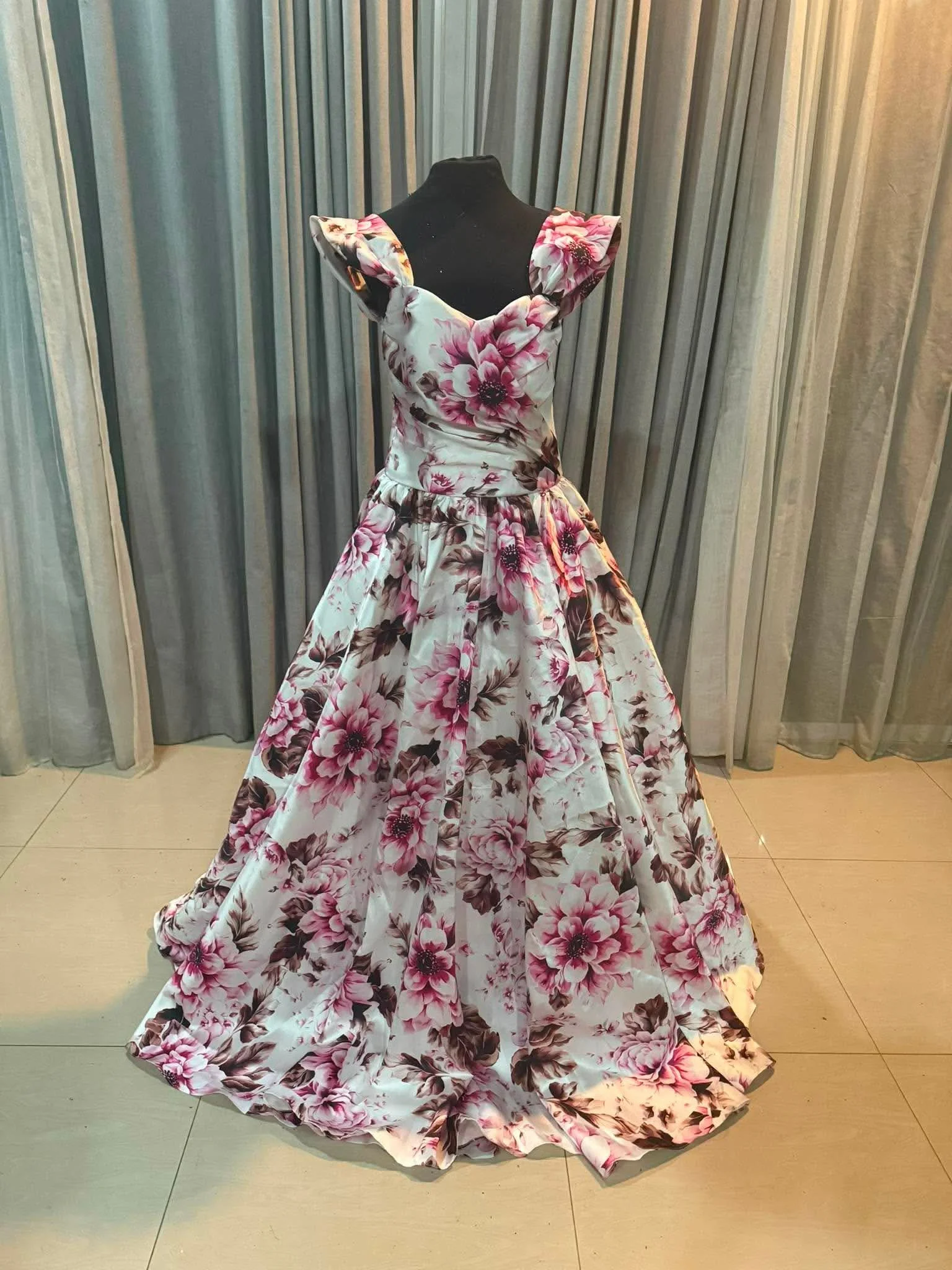 Floral Wedding Dress (15).jpg