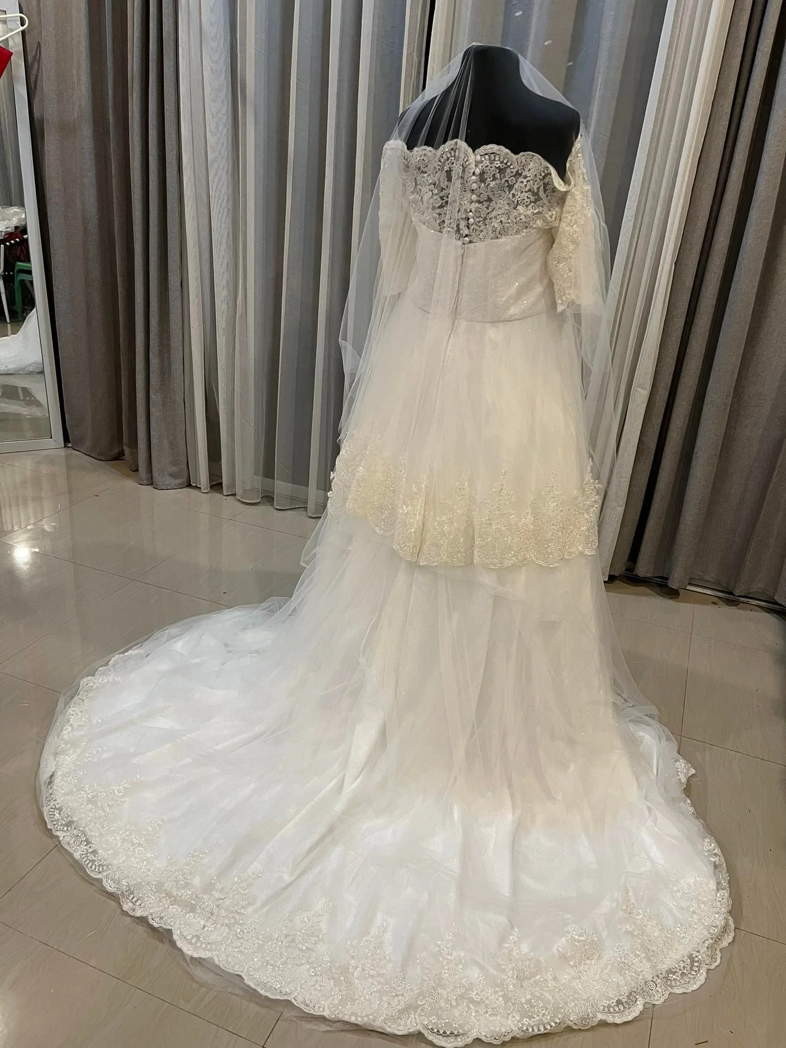 Lace Wedding Dress With Sleeves and Pockets (2).jpg