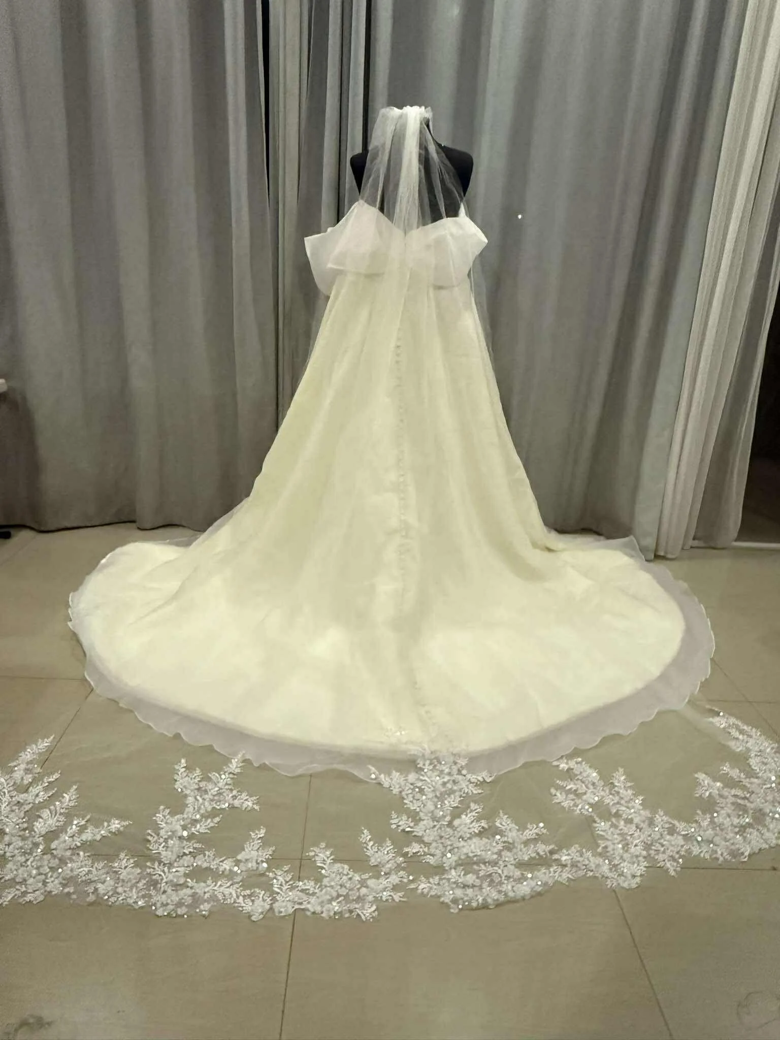 Organza Wedding Dress (9).jpg