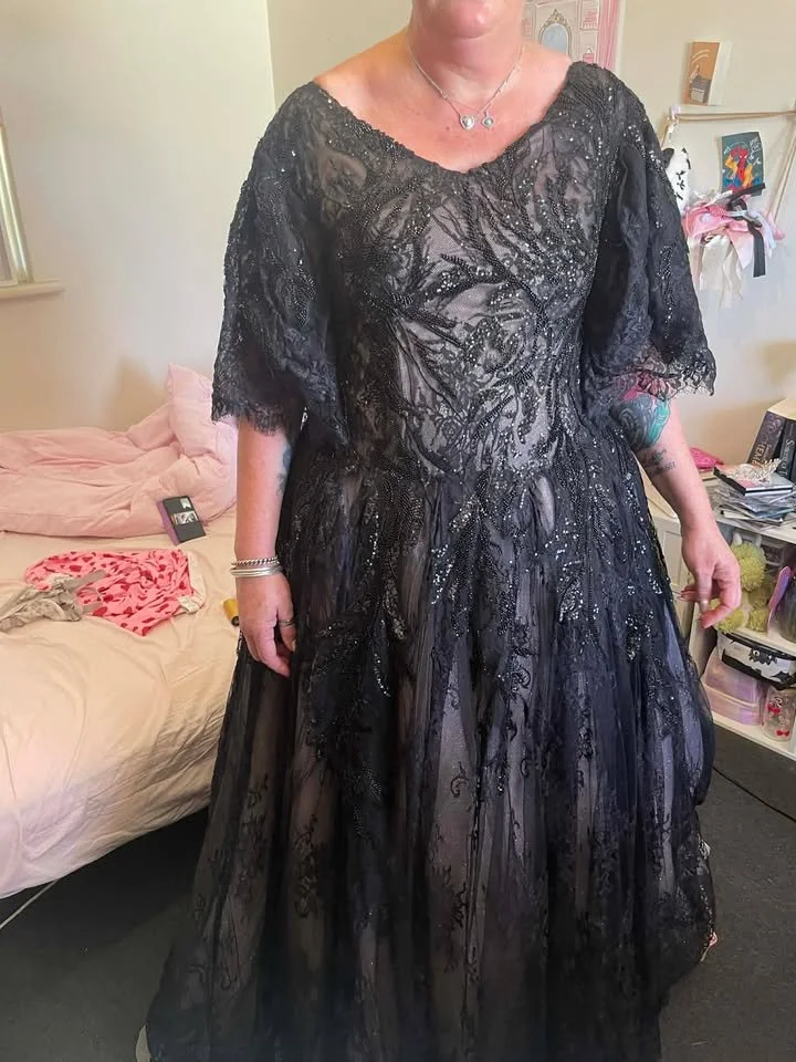 Black and Champagne Weding Dress (30).jpg