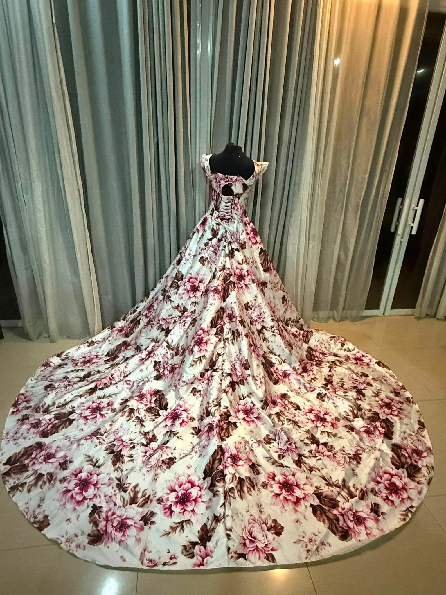 Floral Wedding Dress (11).jpg