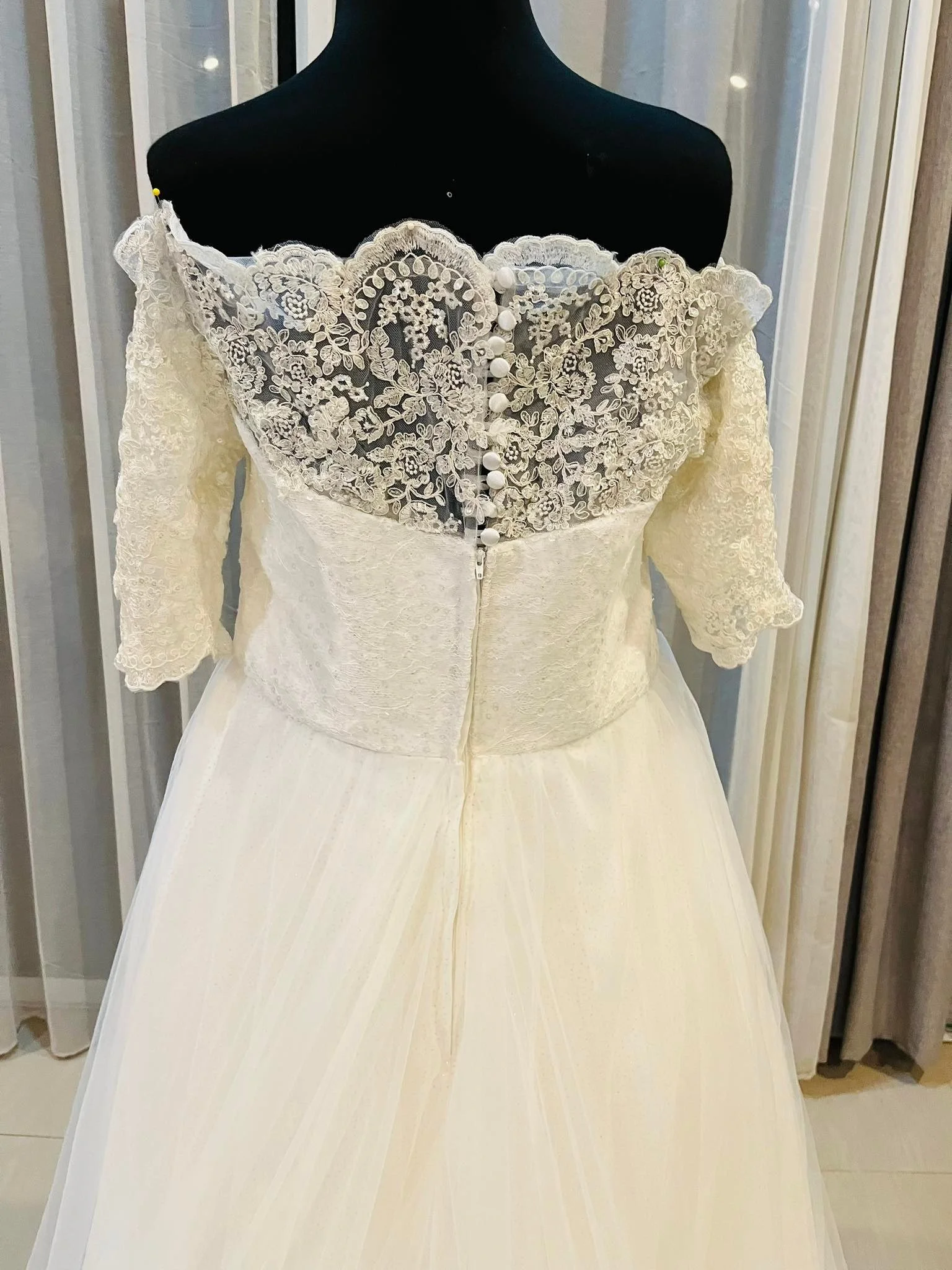 Lace Wedding Dress With Sleeves and Pockets (10).jpg