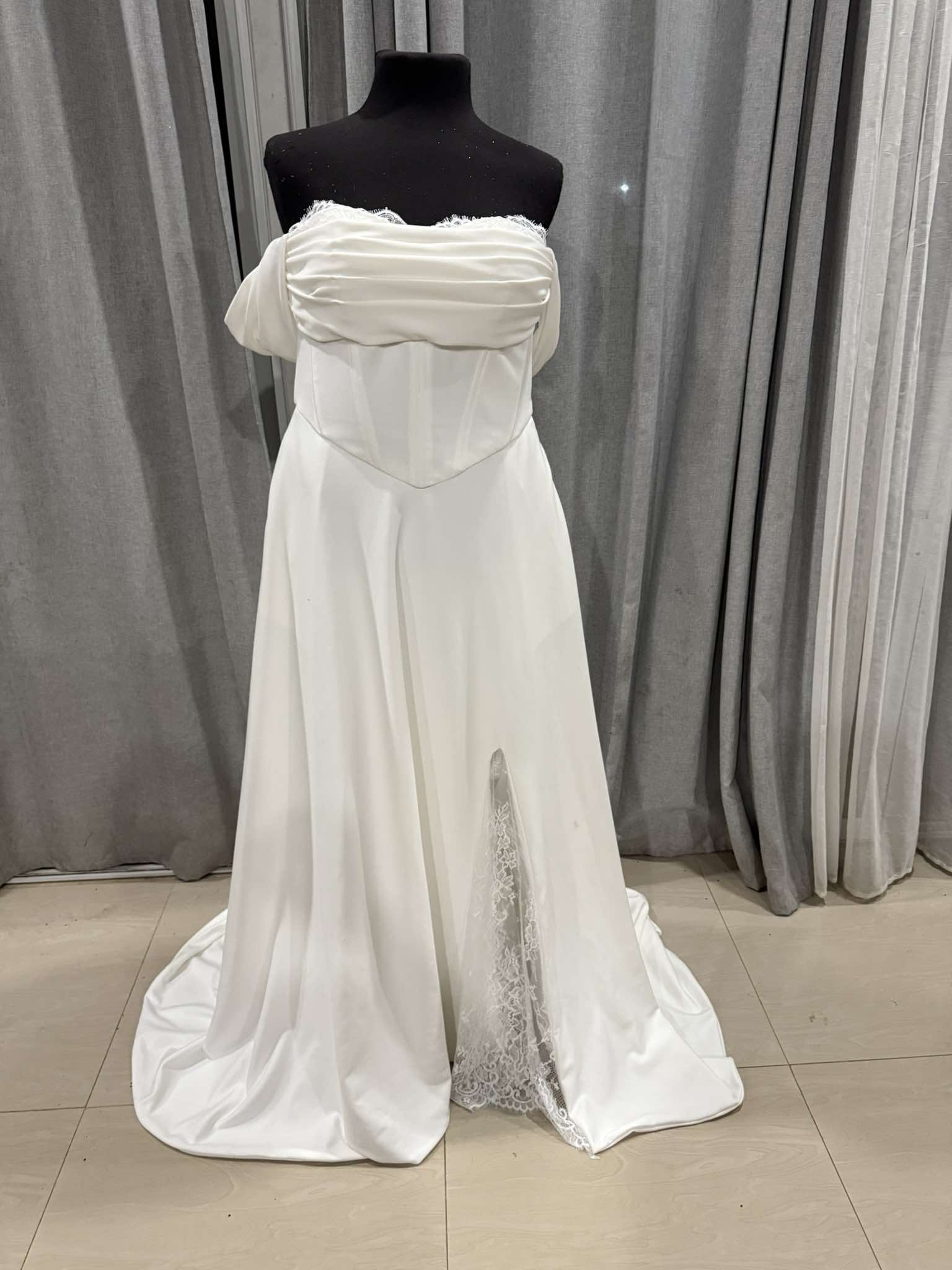 Crepe Wedding Dress With Split (3).jpg