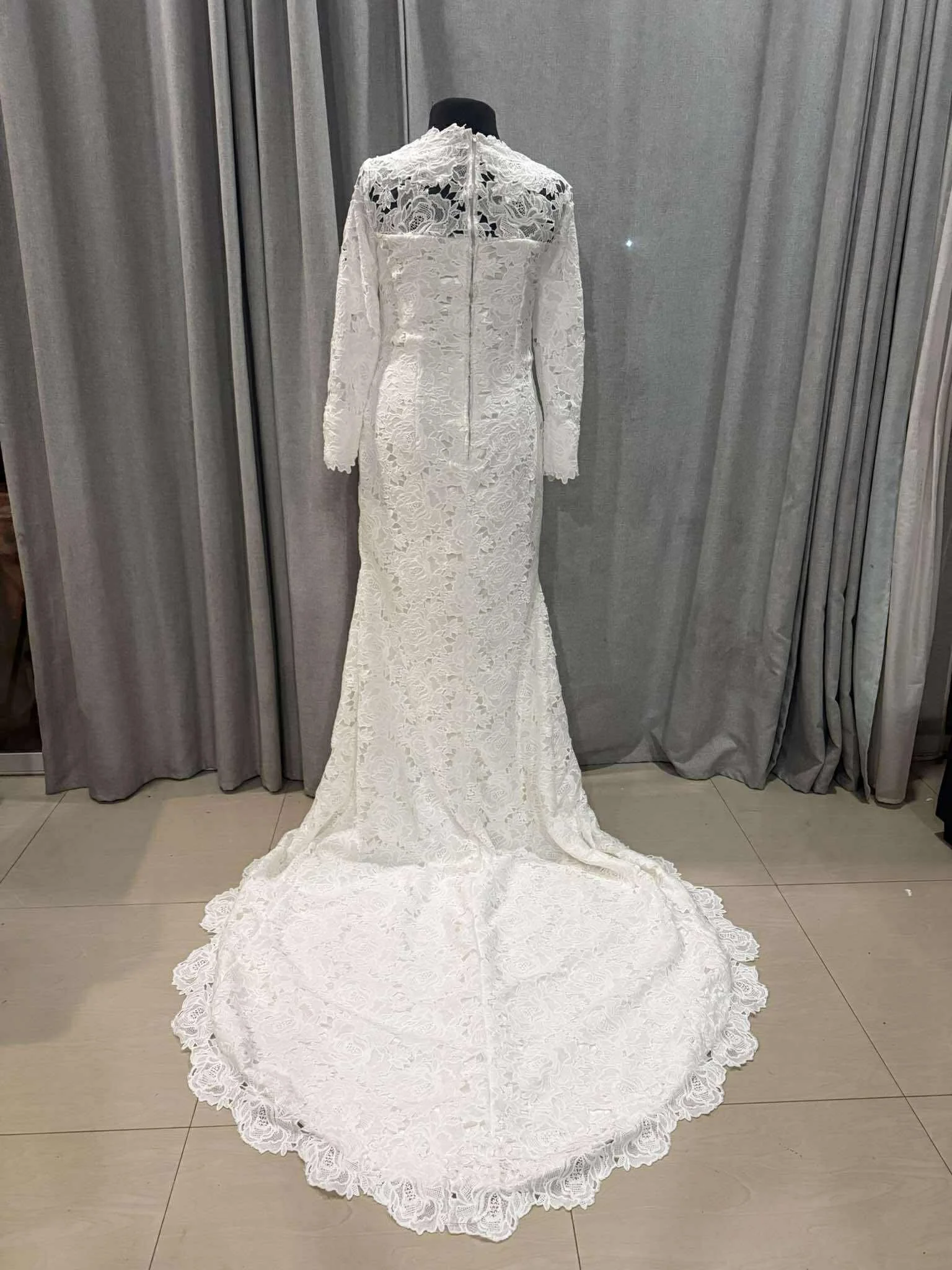 Lace Wedding Dress with Split (4).jpg