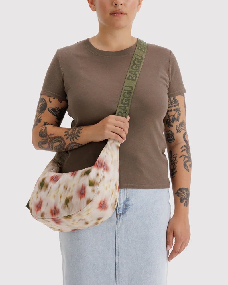 BAGGU Medium Crescent Bag