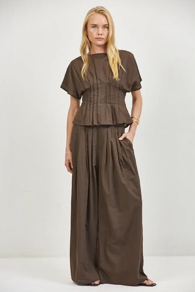 PL2018B_chocolate_brown_4.jpg.webp